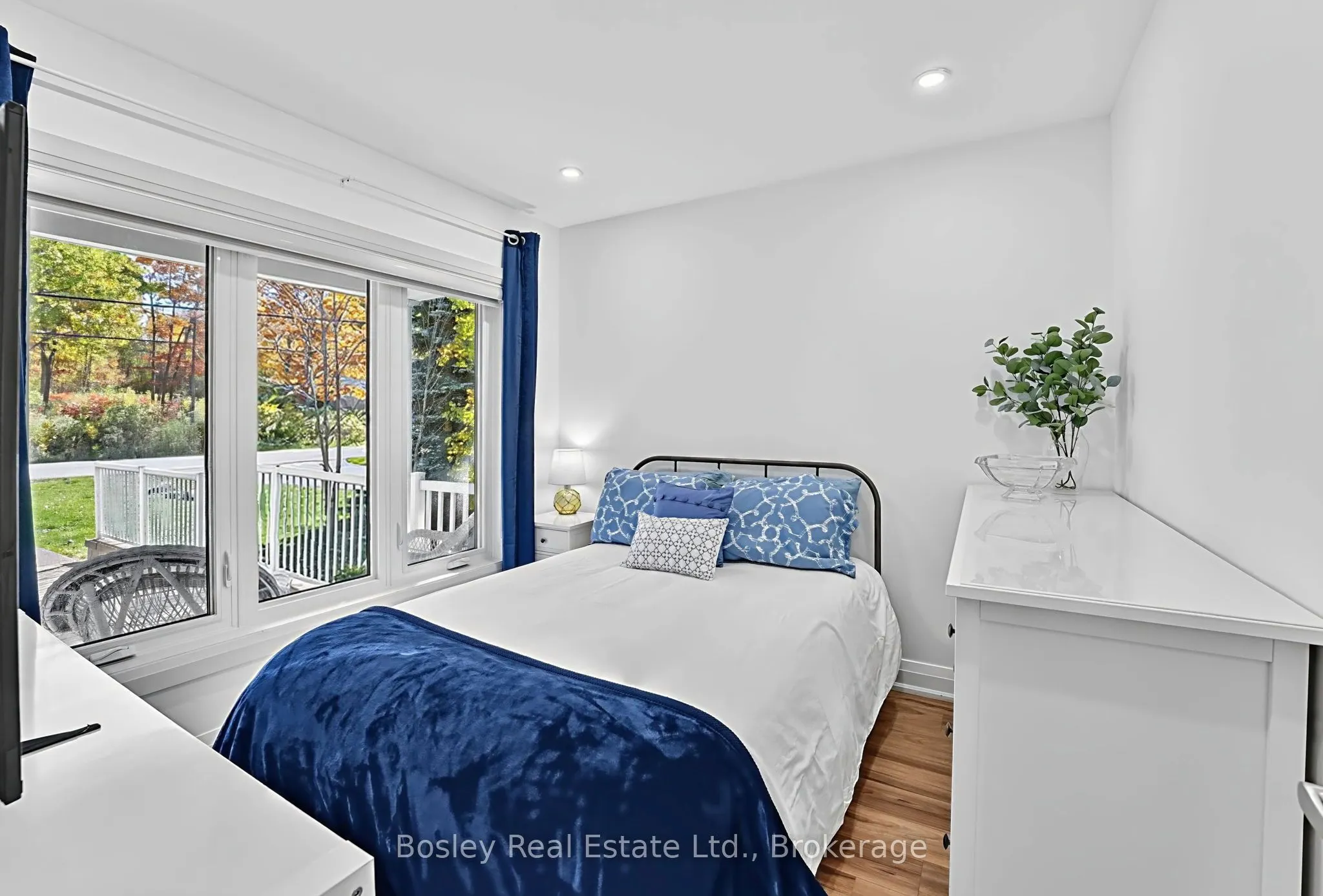 42 Robins Point Road