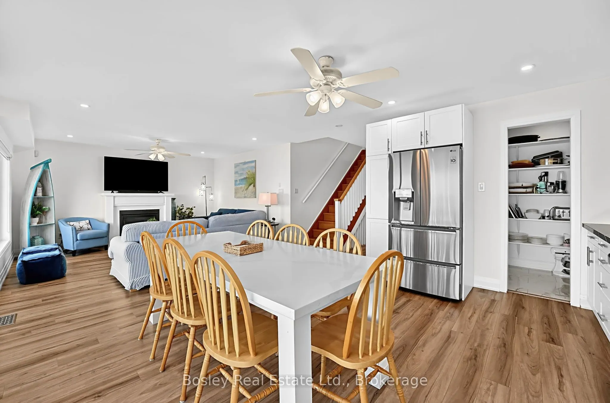 42 Robins Point Road