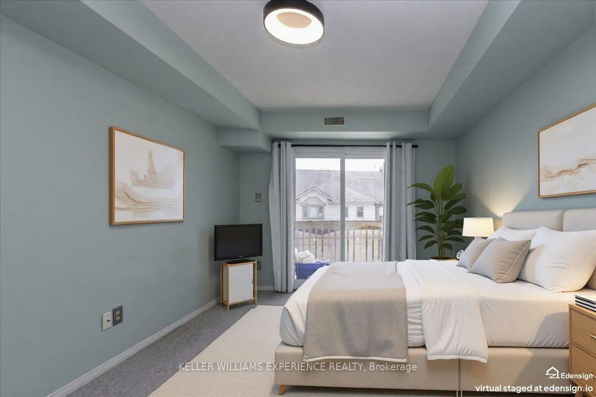 492 Laclie Street #204