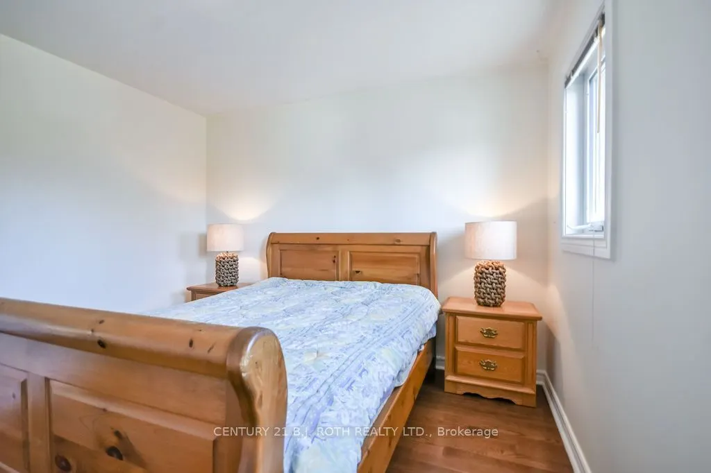 24 Grand Forest Drive