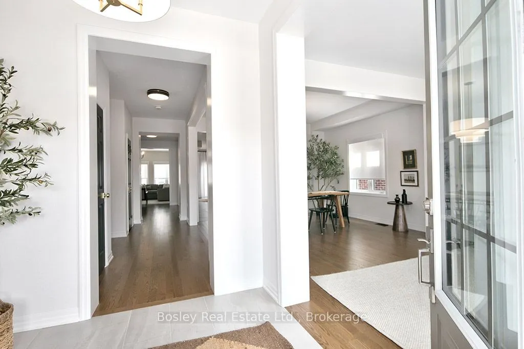 259 Centre Street W
