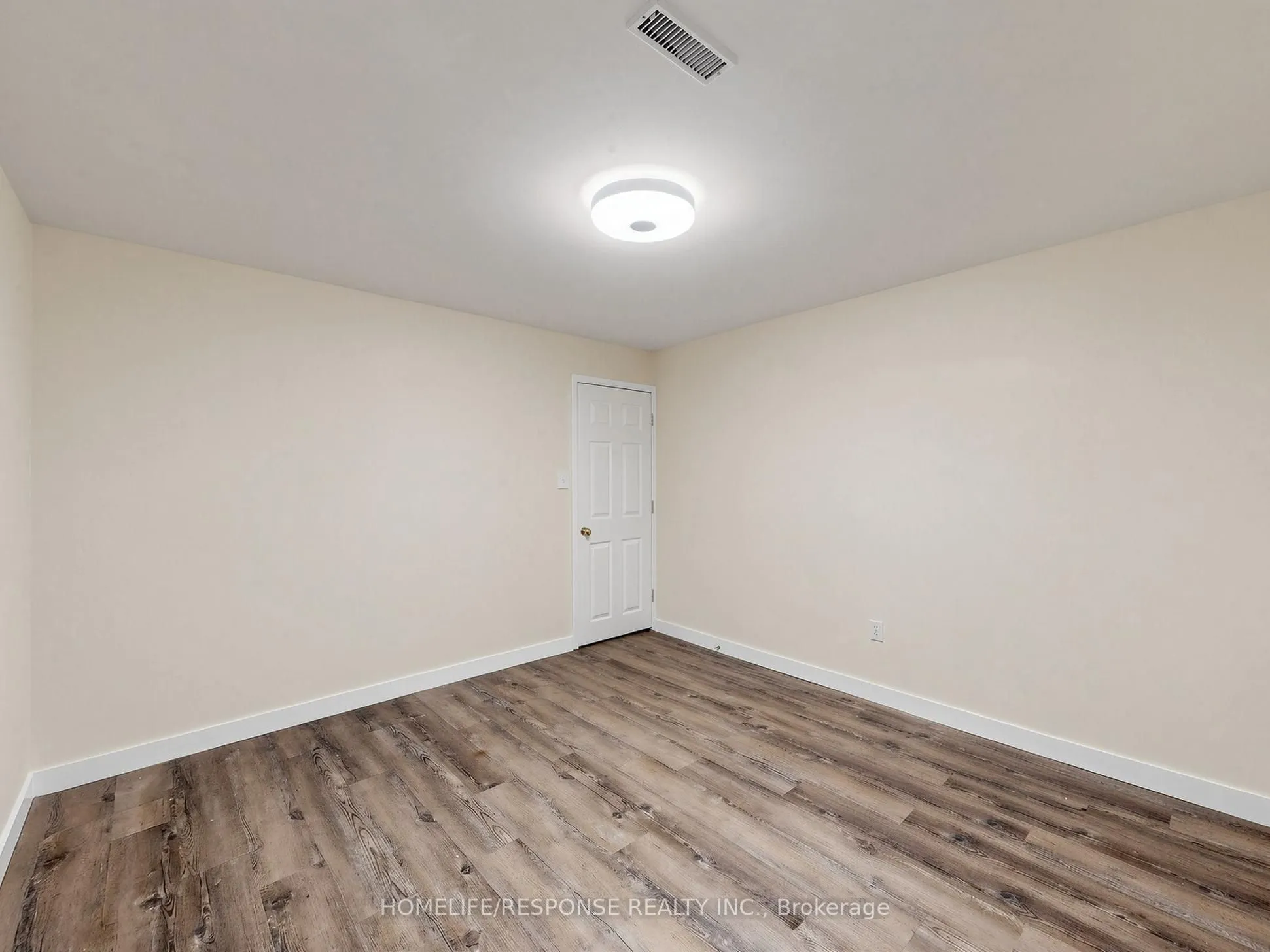 800 West Ridge Boulevard #32