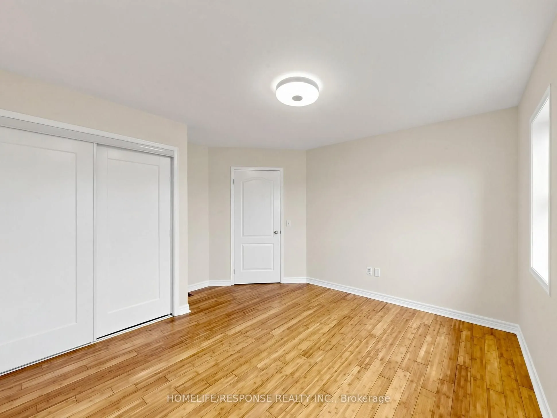 800 West Ridge Boulevard #32