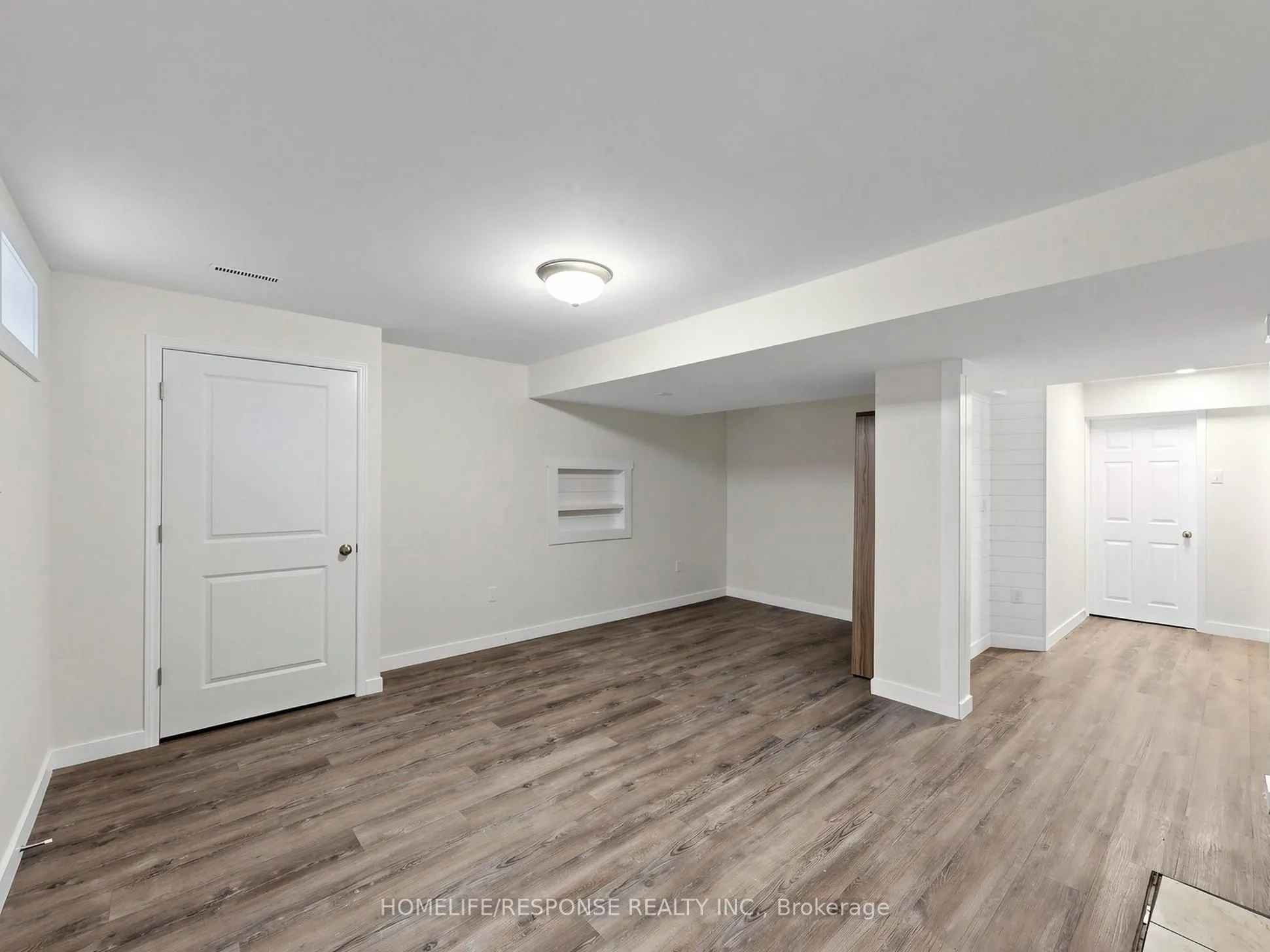 800 West Ridge Boulevard #32