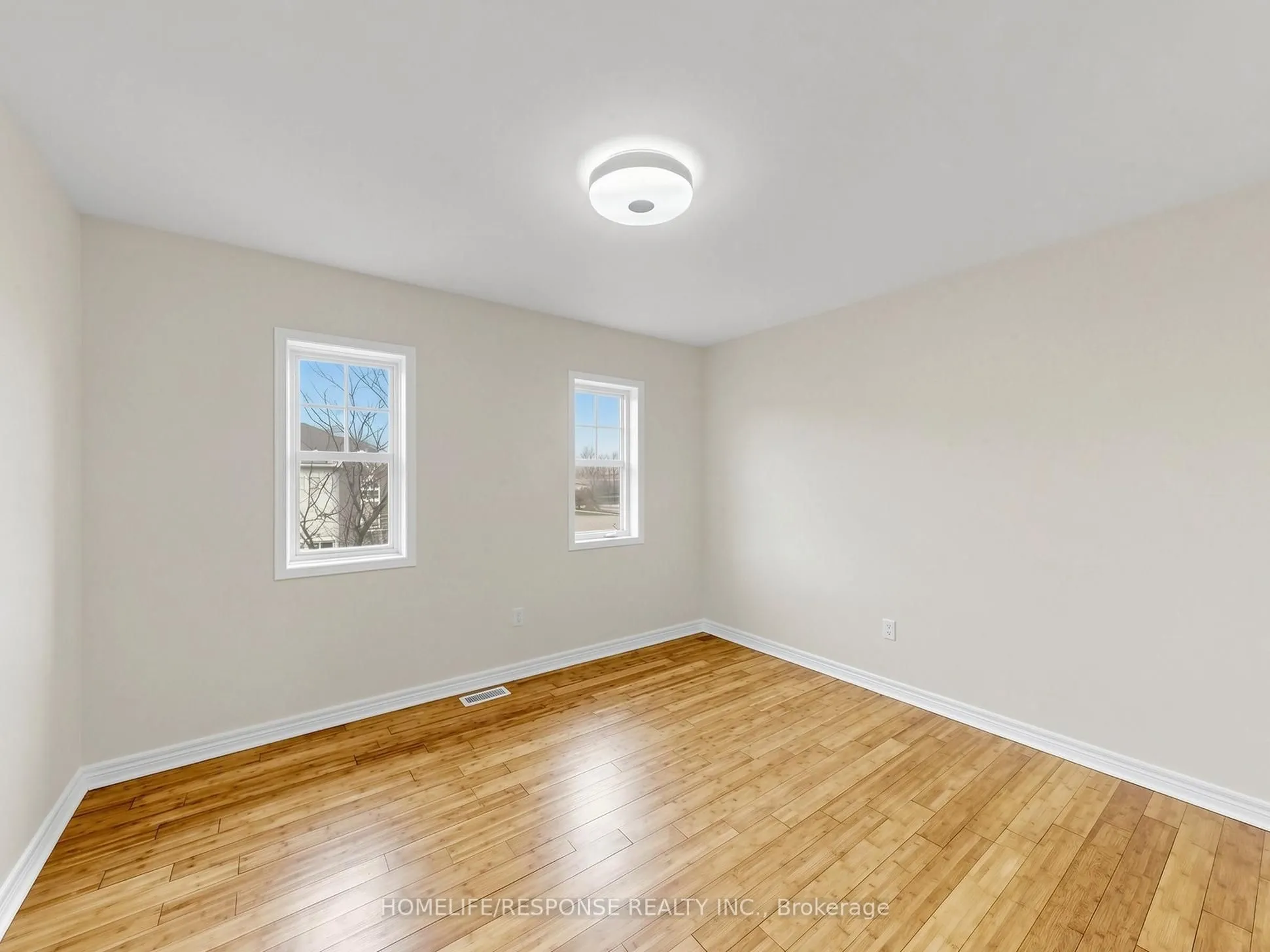 800 West Ridge Boulevard #32