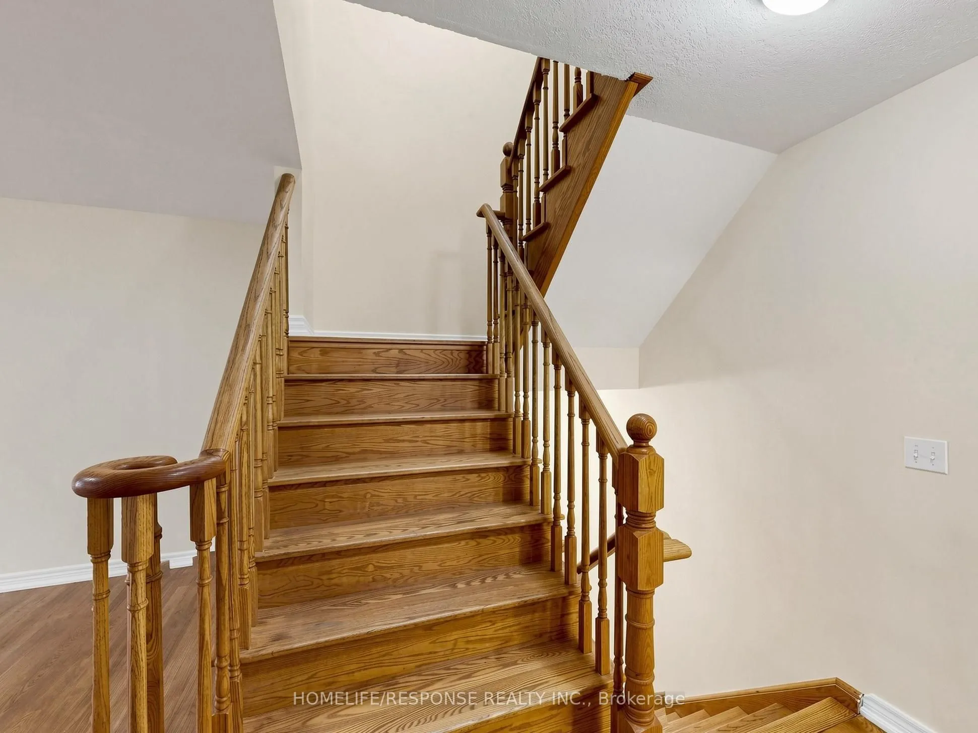 800 West Ridge Boulevard #32