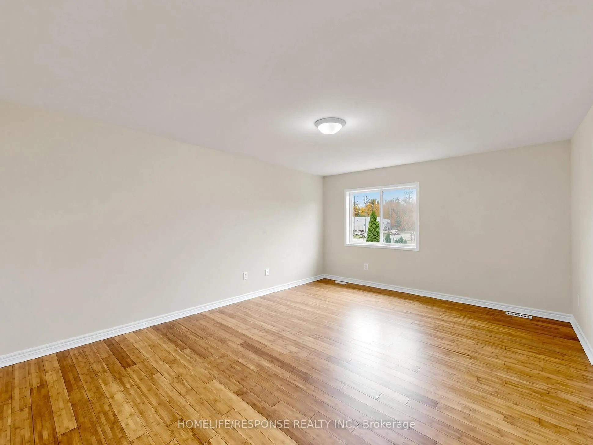 800 West Ridge Boulevard #32