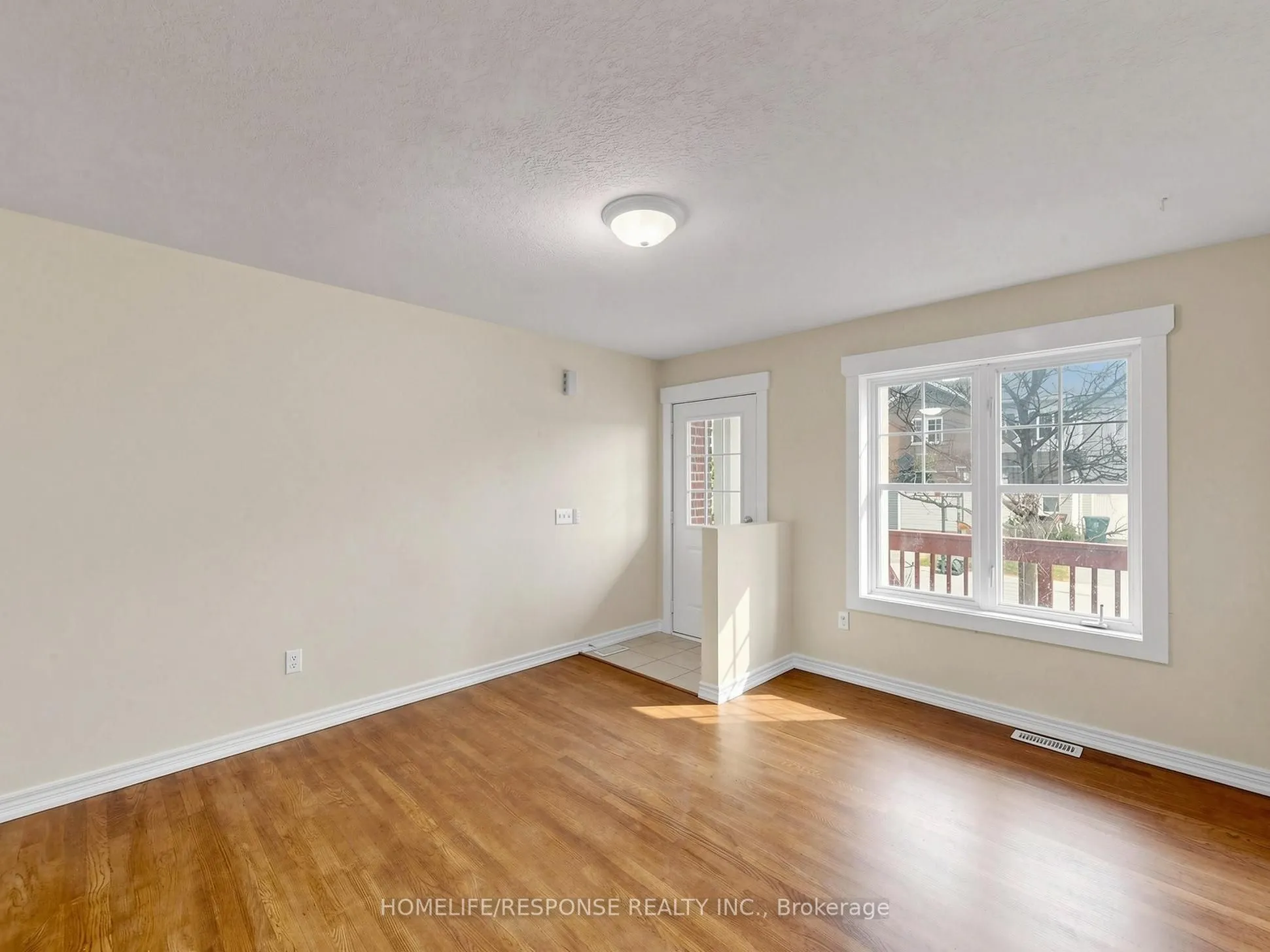 800 West Ridge Boulevard #32