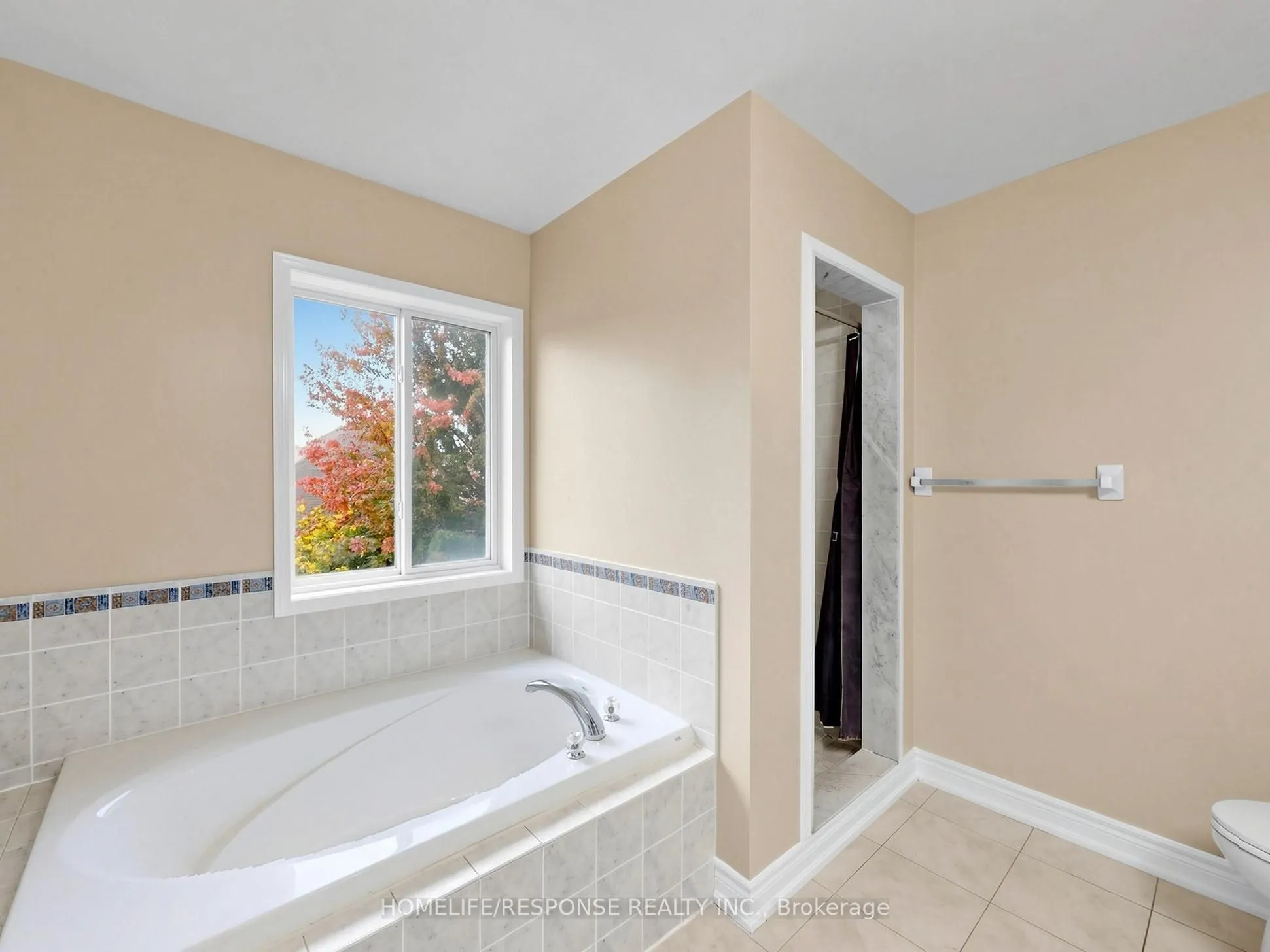 800 West Ridge Boulevard #32