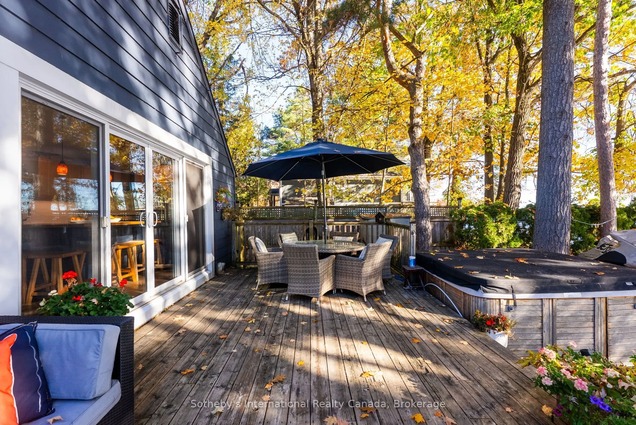 3211 Crescent Bay Road