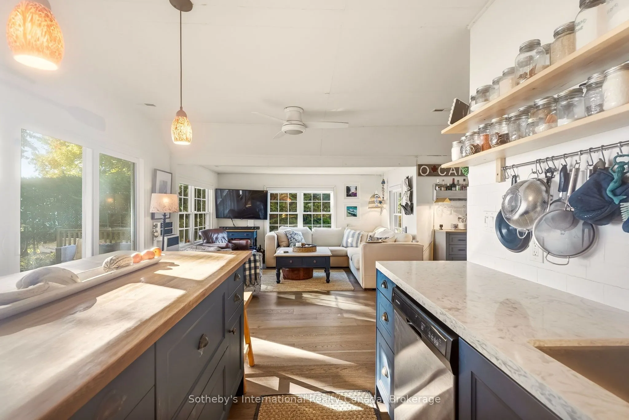 3211 Crescent Bay Road
