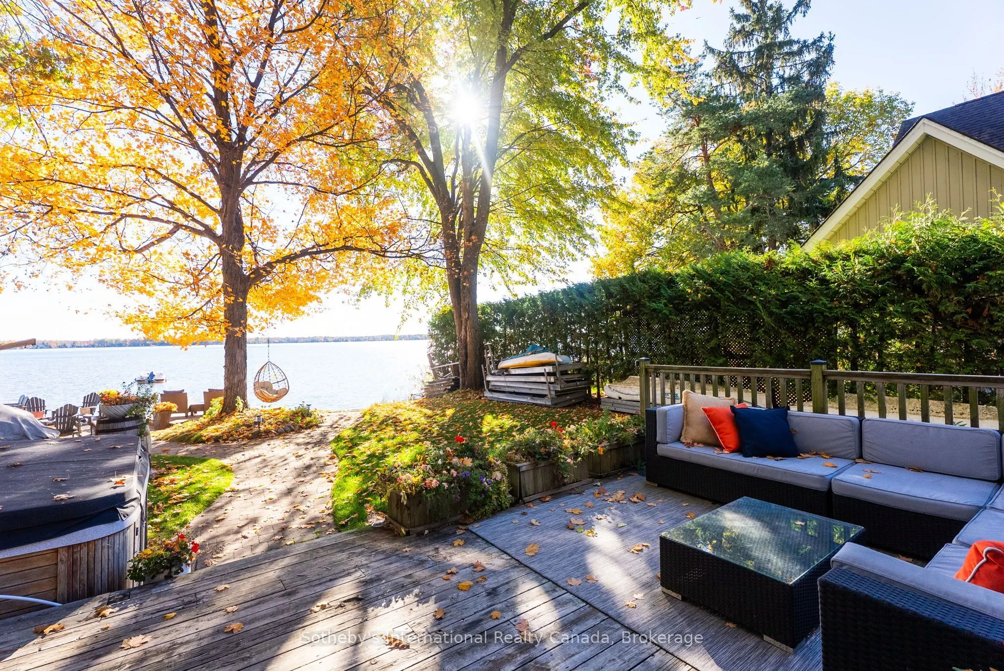 3211 Crescent Bay Road