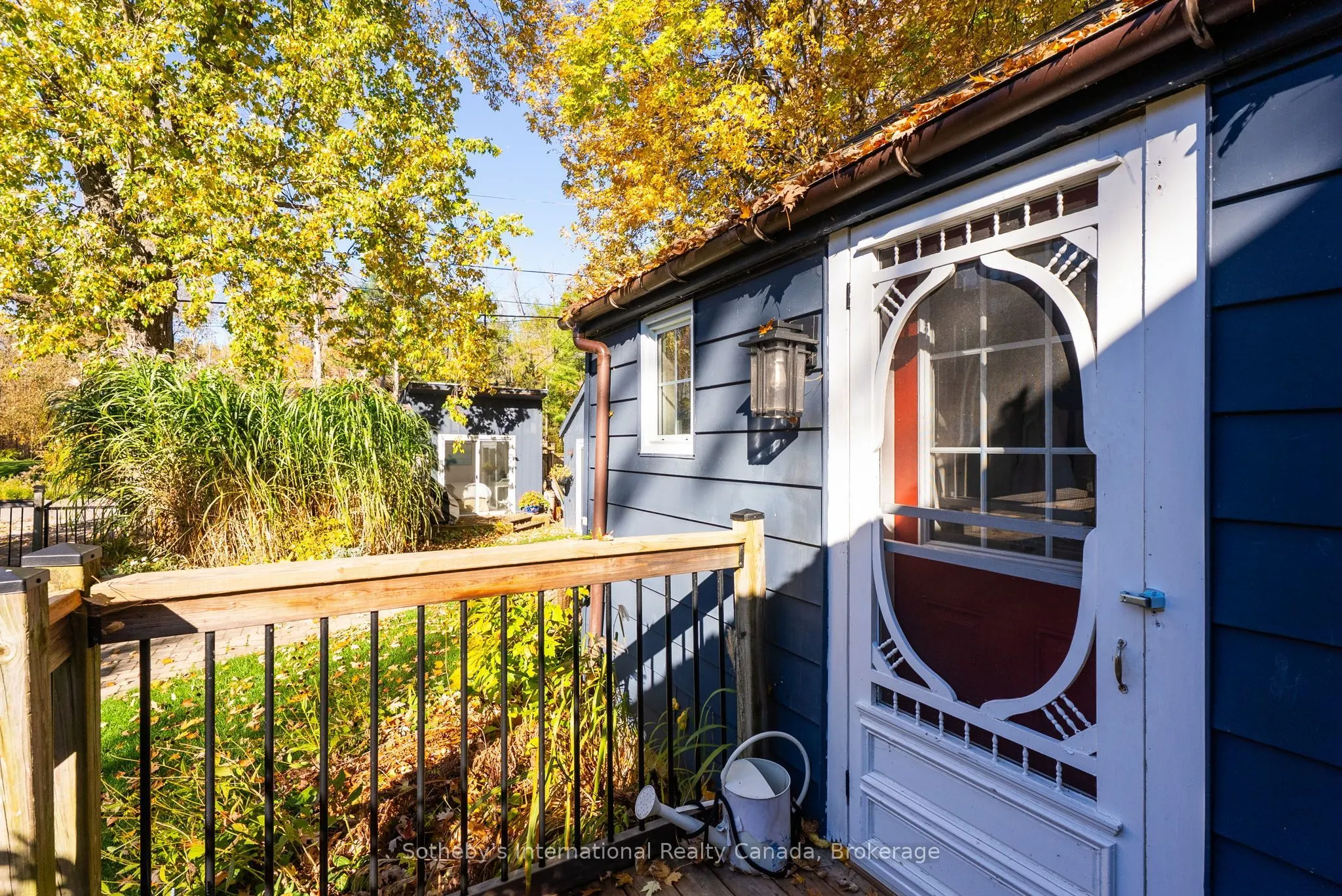 3211 Crescent Bay Road