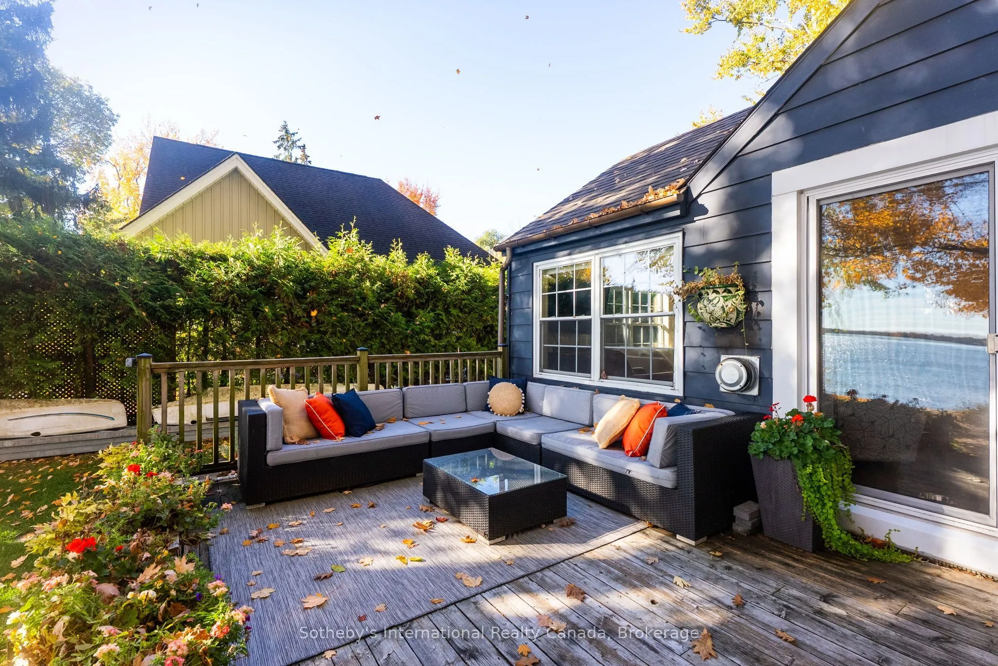 3211 Crescent Bay Road