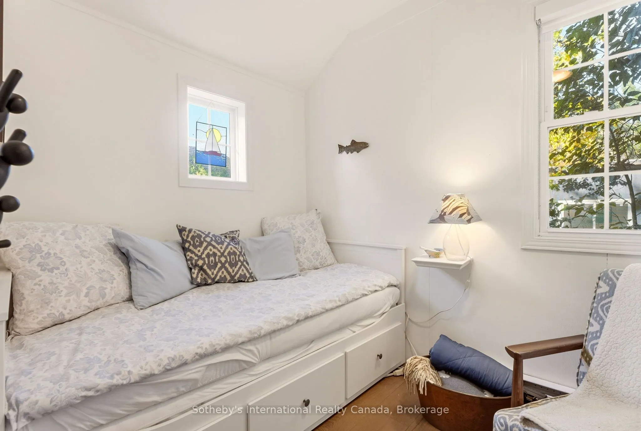 3211 Crescent Bay Road