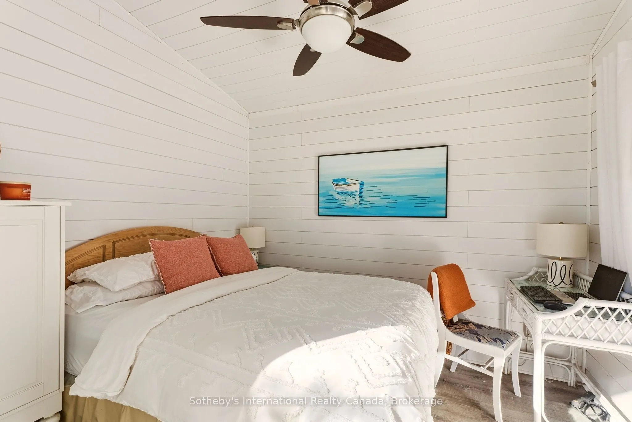 3211 Crescent Bay Road