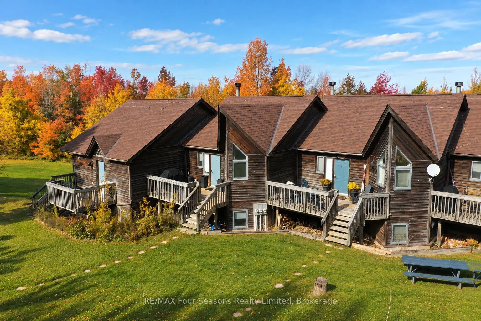 1945 Nottawasaga Concession 10 Concession S #12