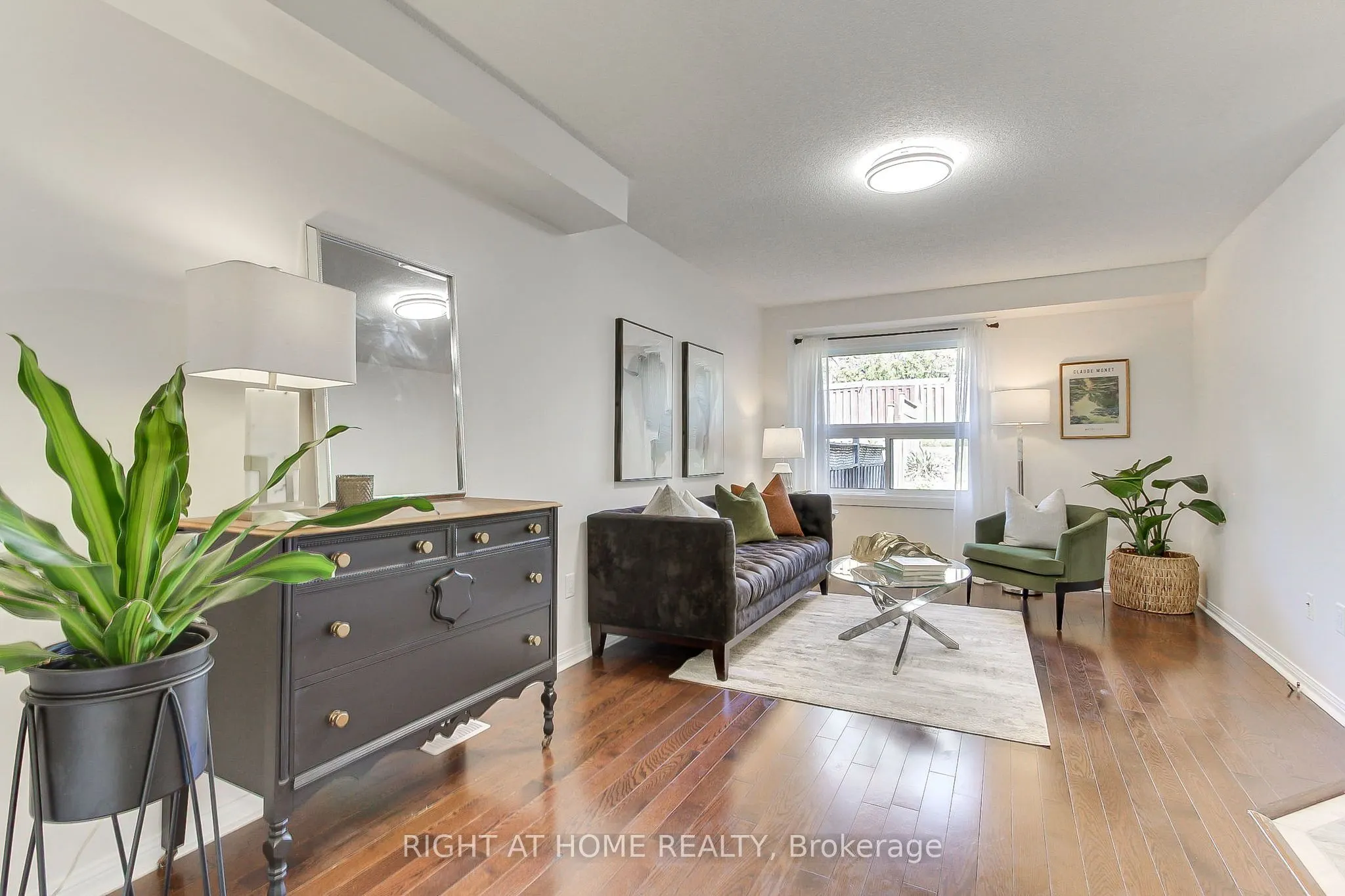 371 Ferndale Drive