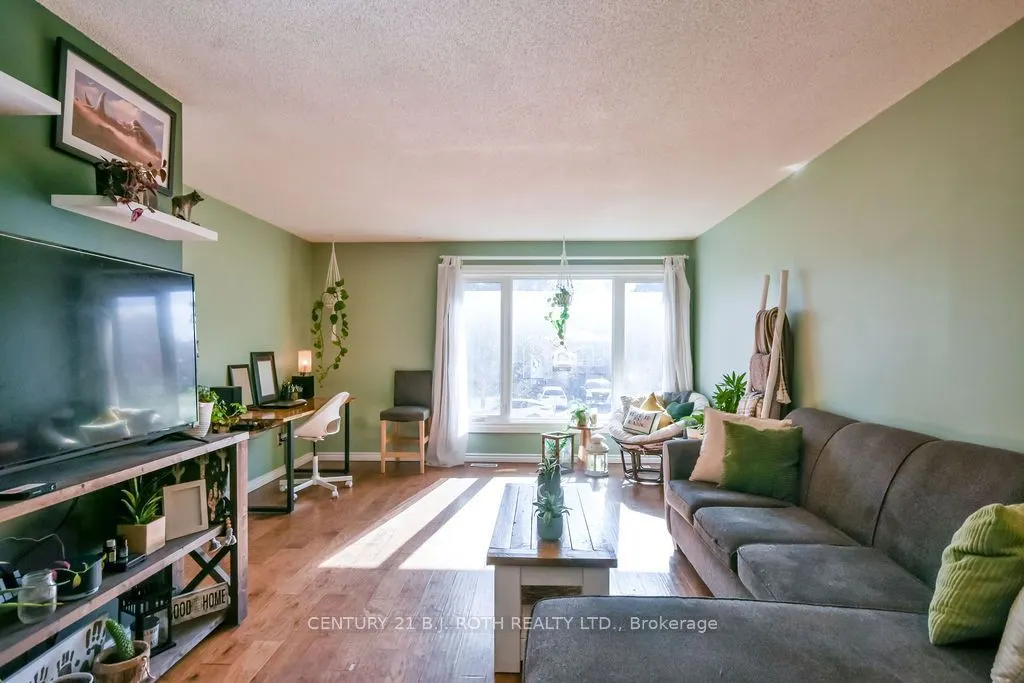 38 CHARLBROOK Avenue