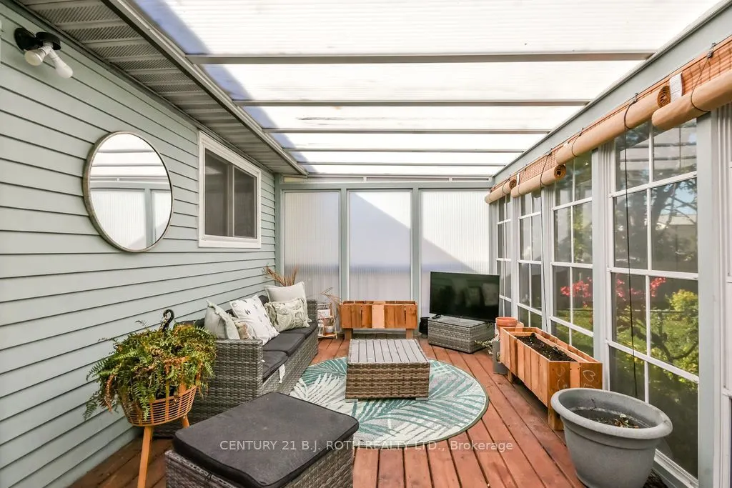 38 CHARLBROOK Avenue