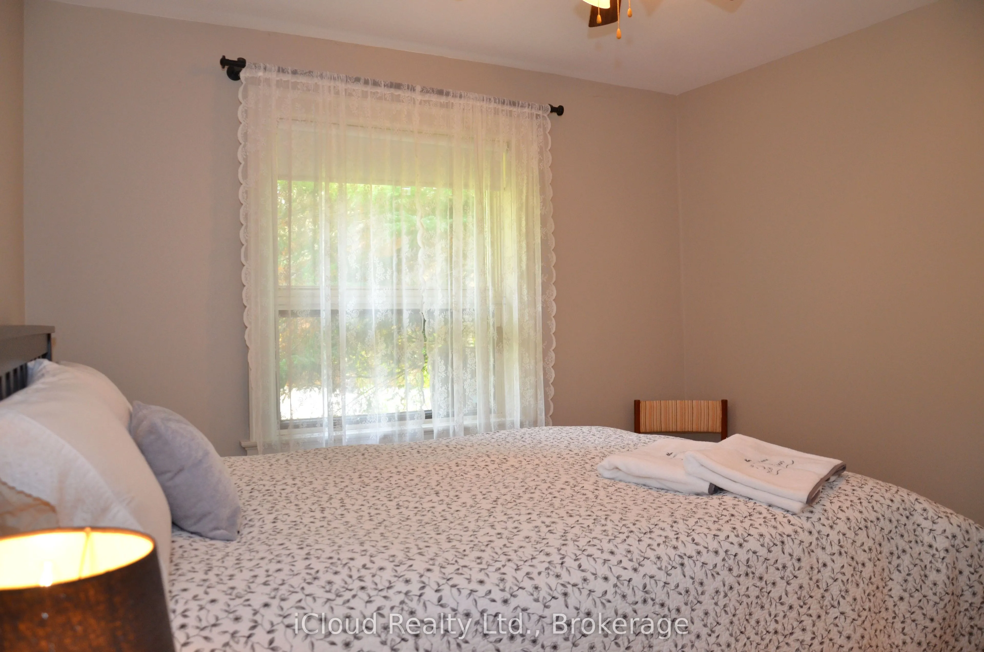 24 Montcalm Crescent