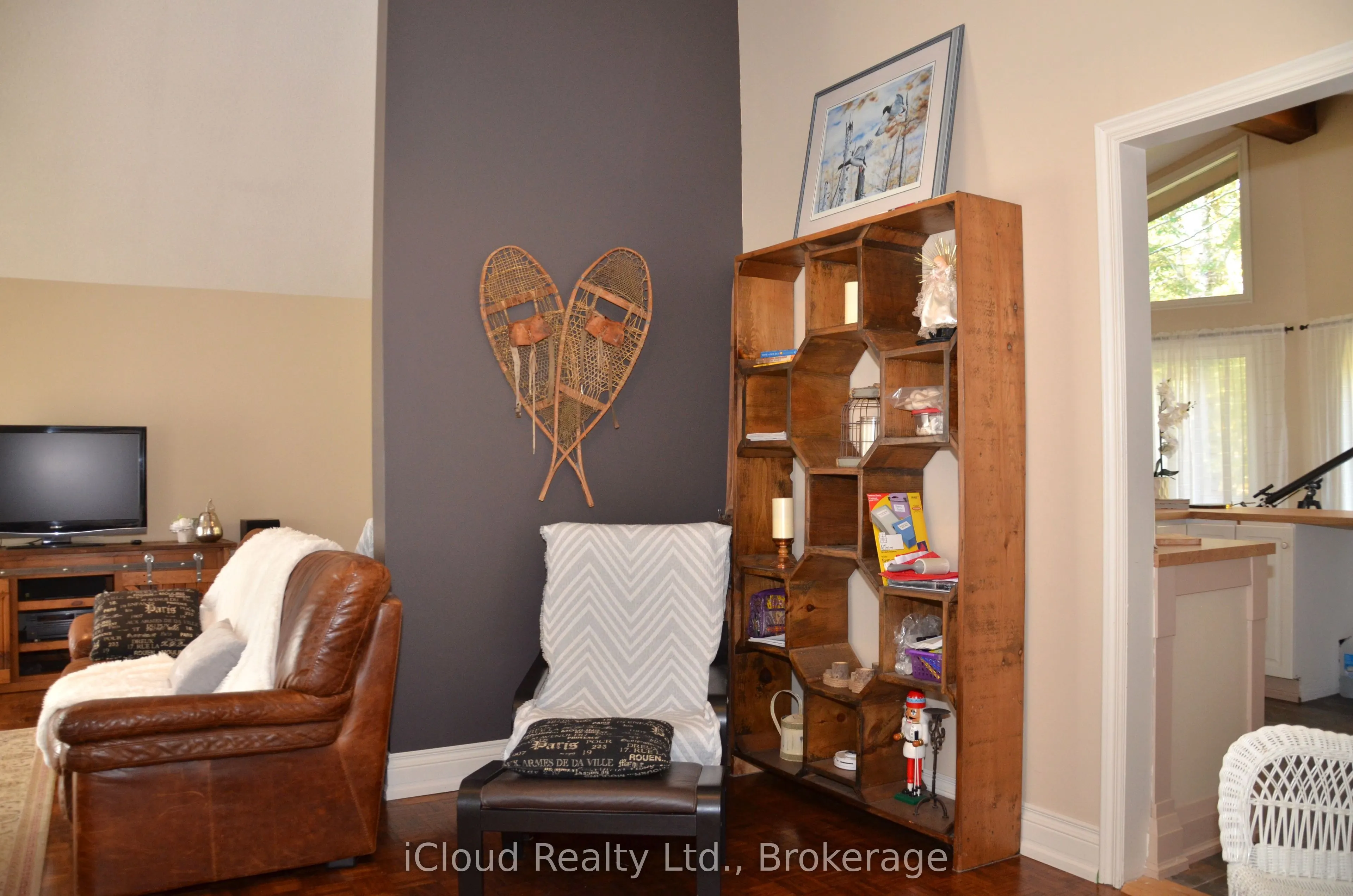 24 Montcalm Crescent