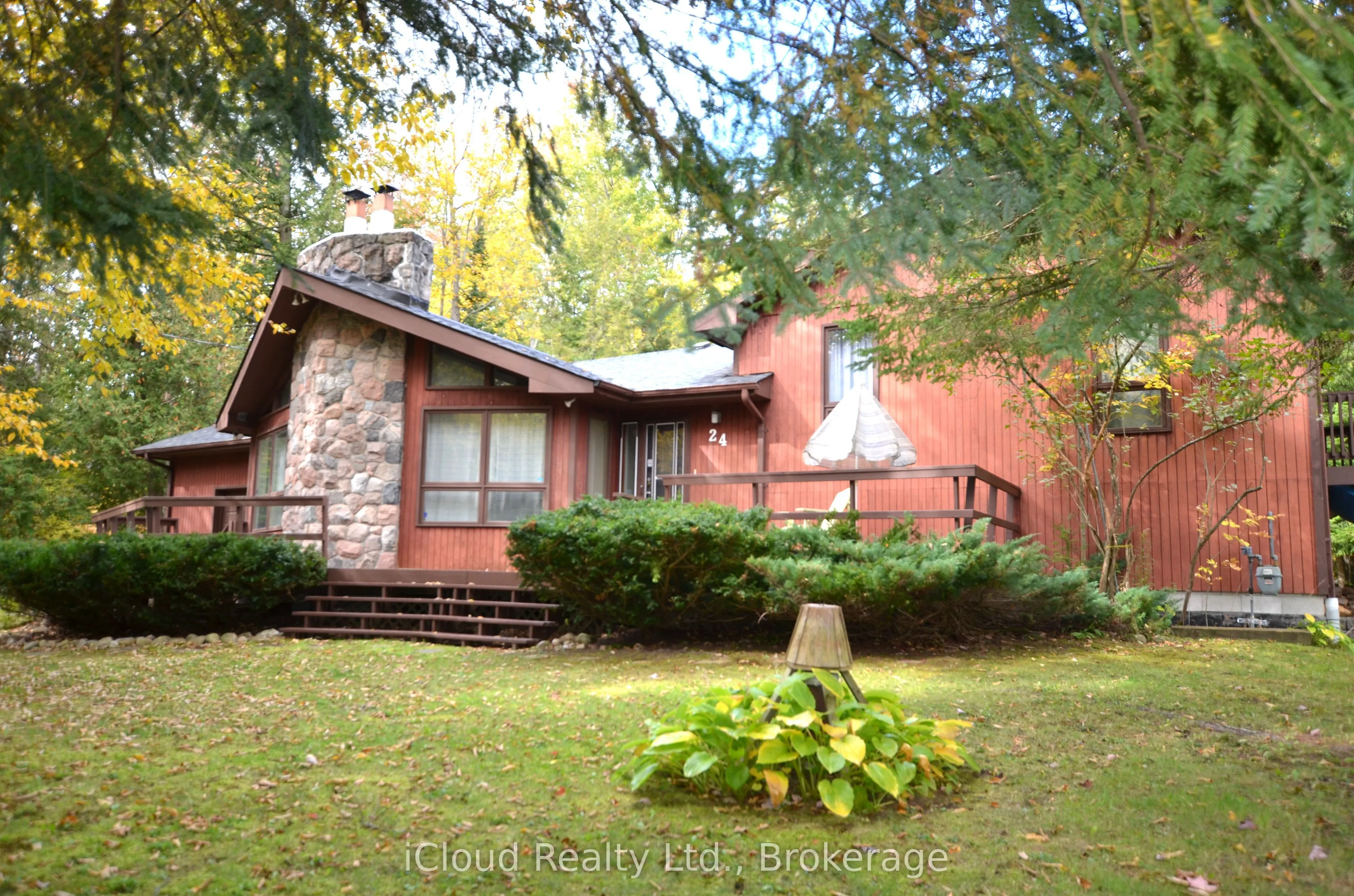 24 Montcalm Crescent