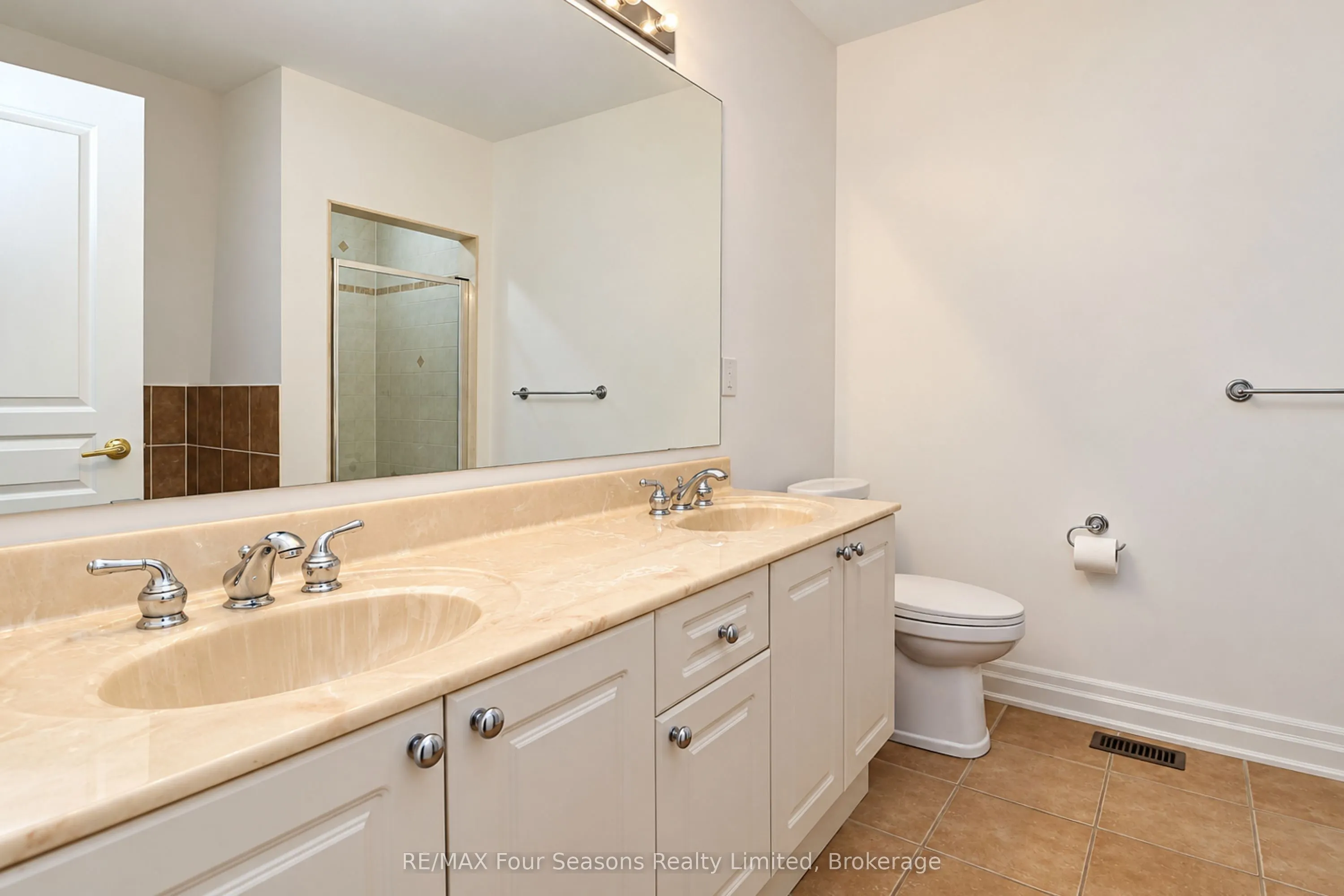 15 Waterside Lane #8