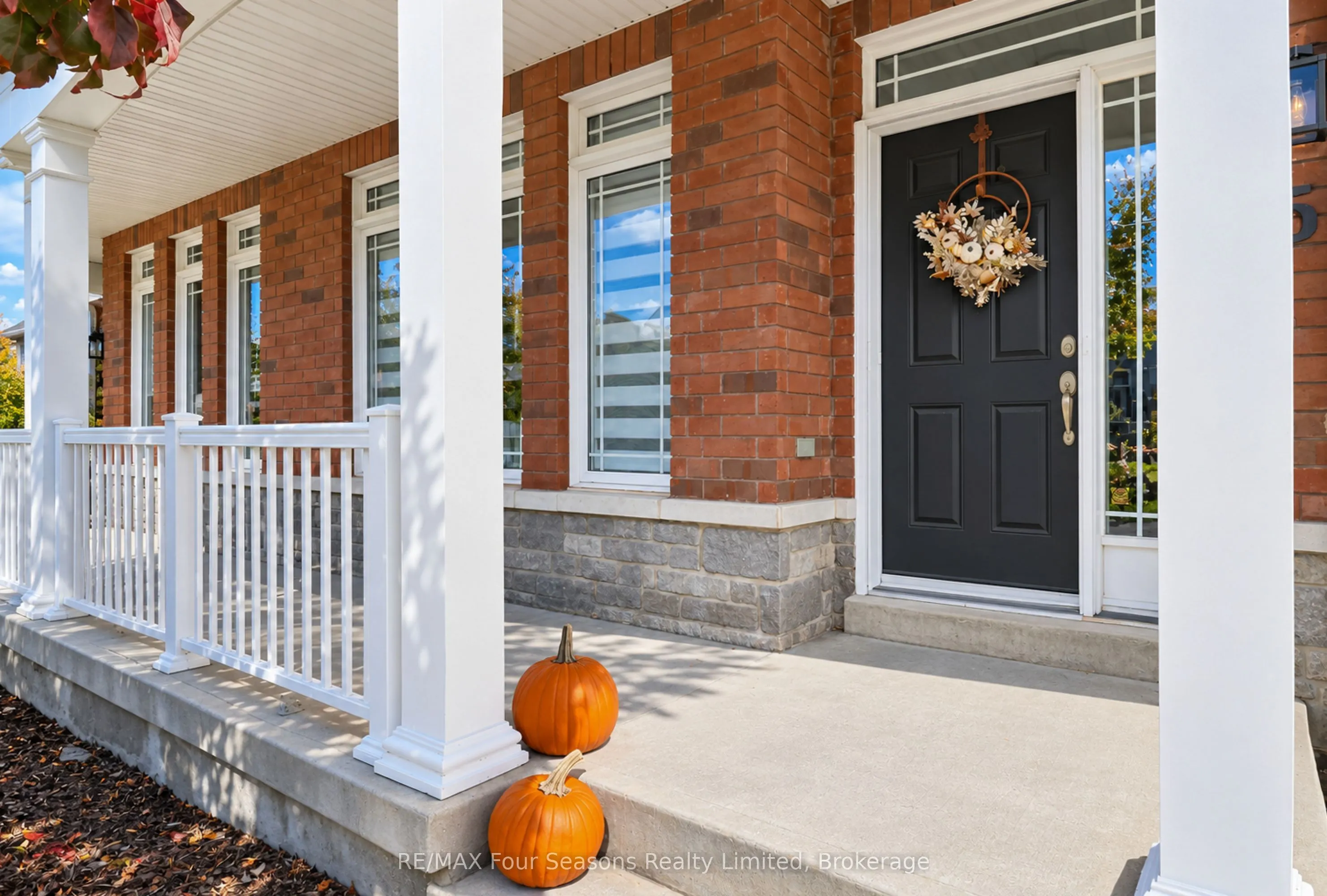 15 Waterside Lane #8