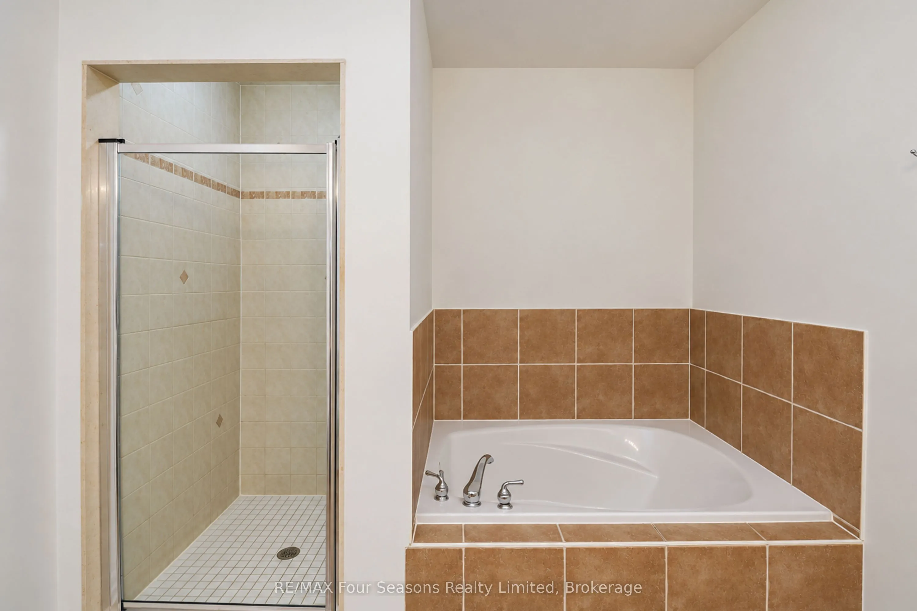 15 Waterside Lane #8