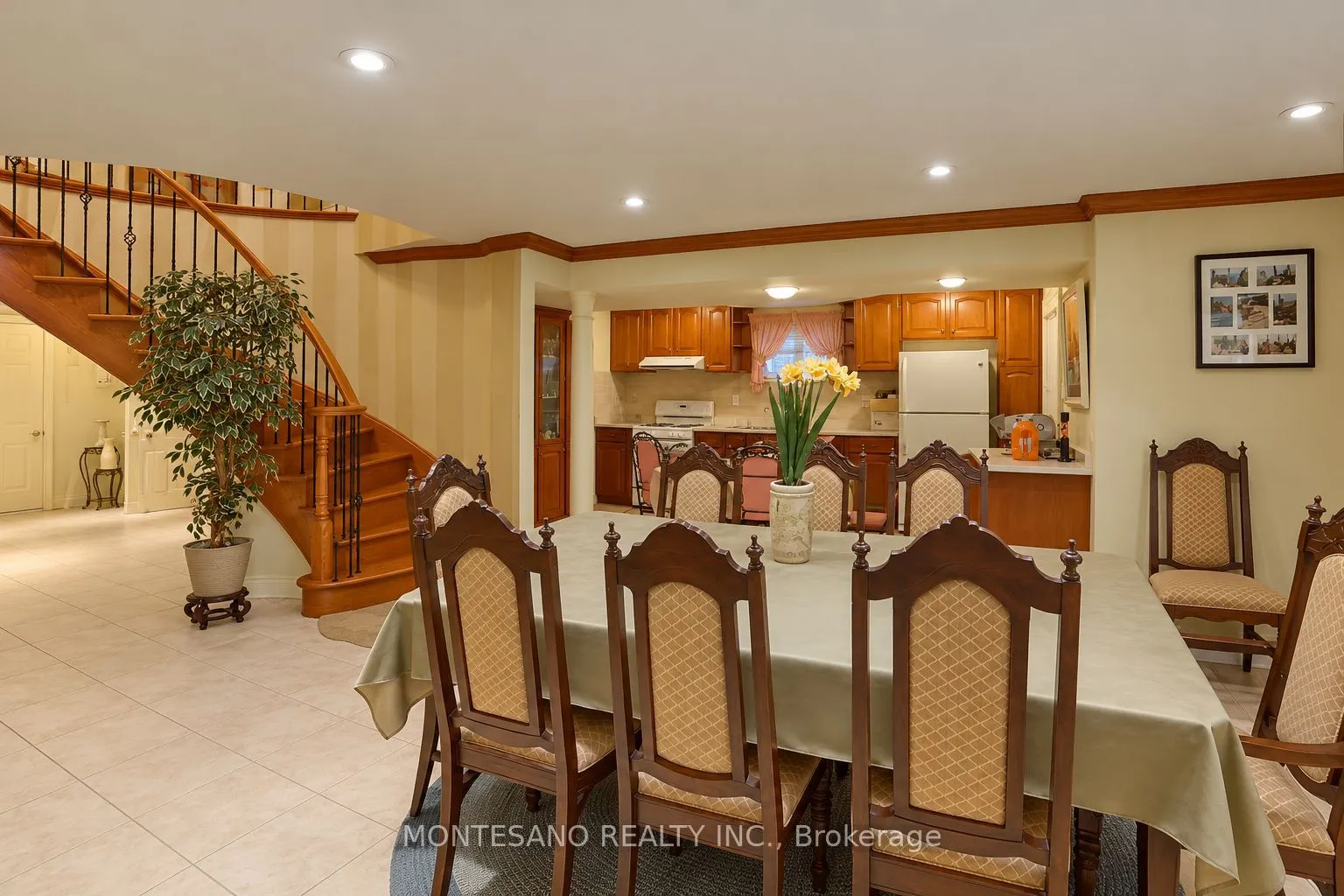 1133 Siesta Drive