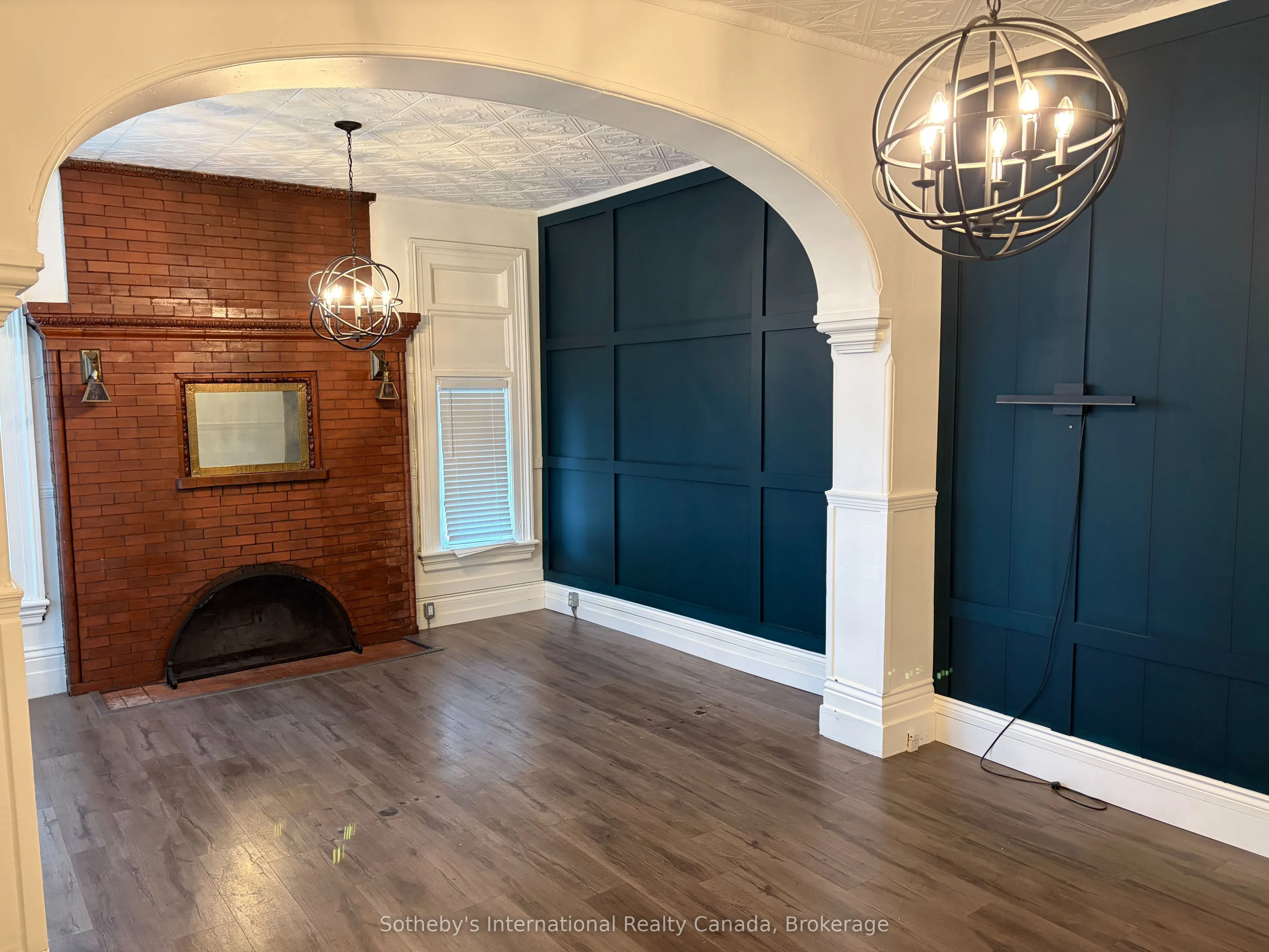 637 Hurontario Street #104