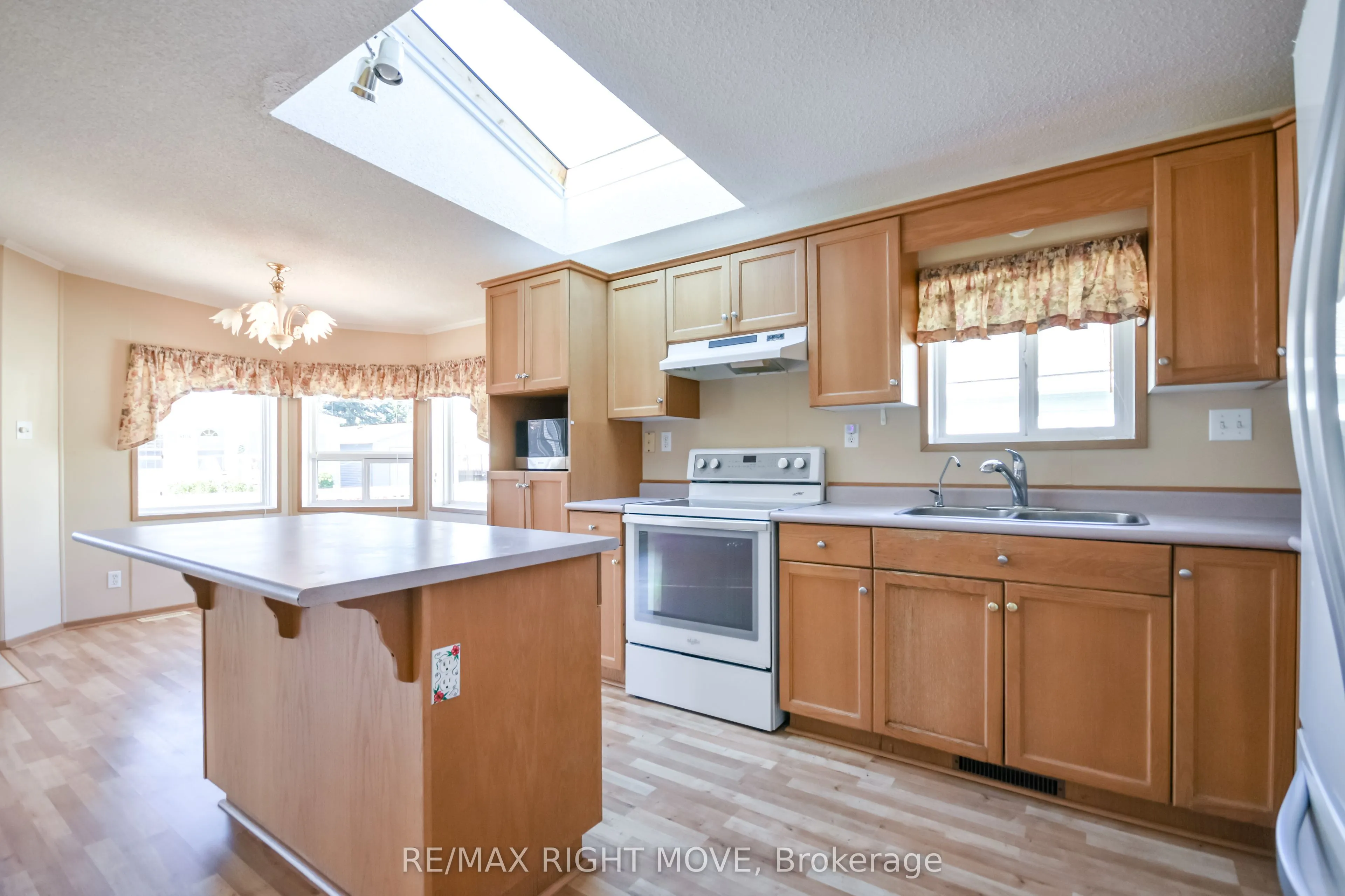 4105 Wesley Street