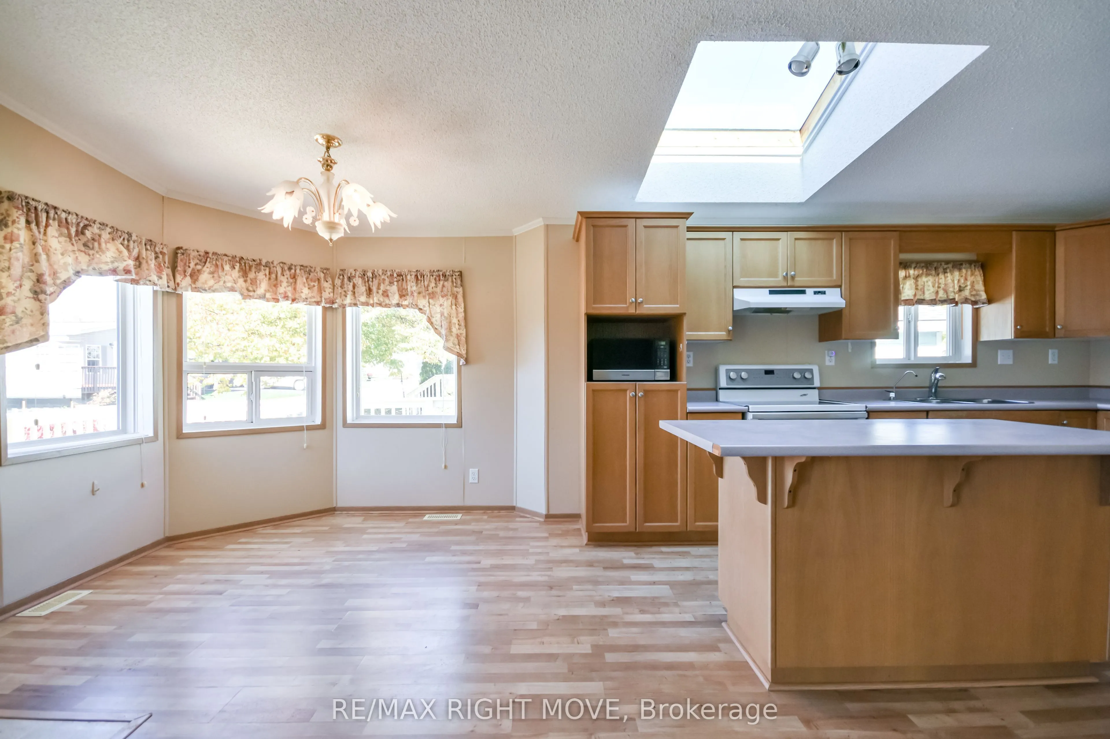 4105 Wesley Street