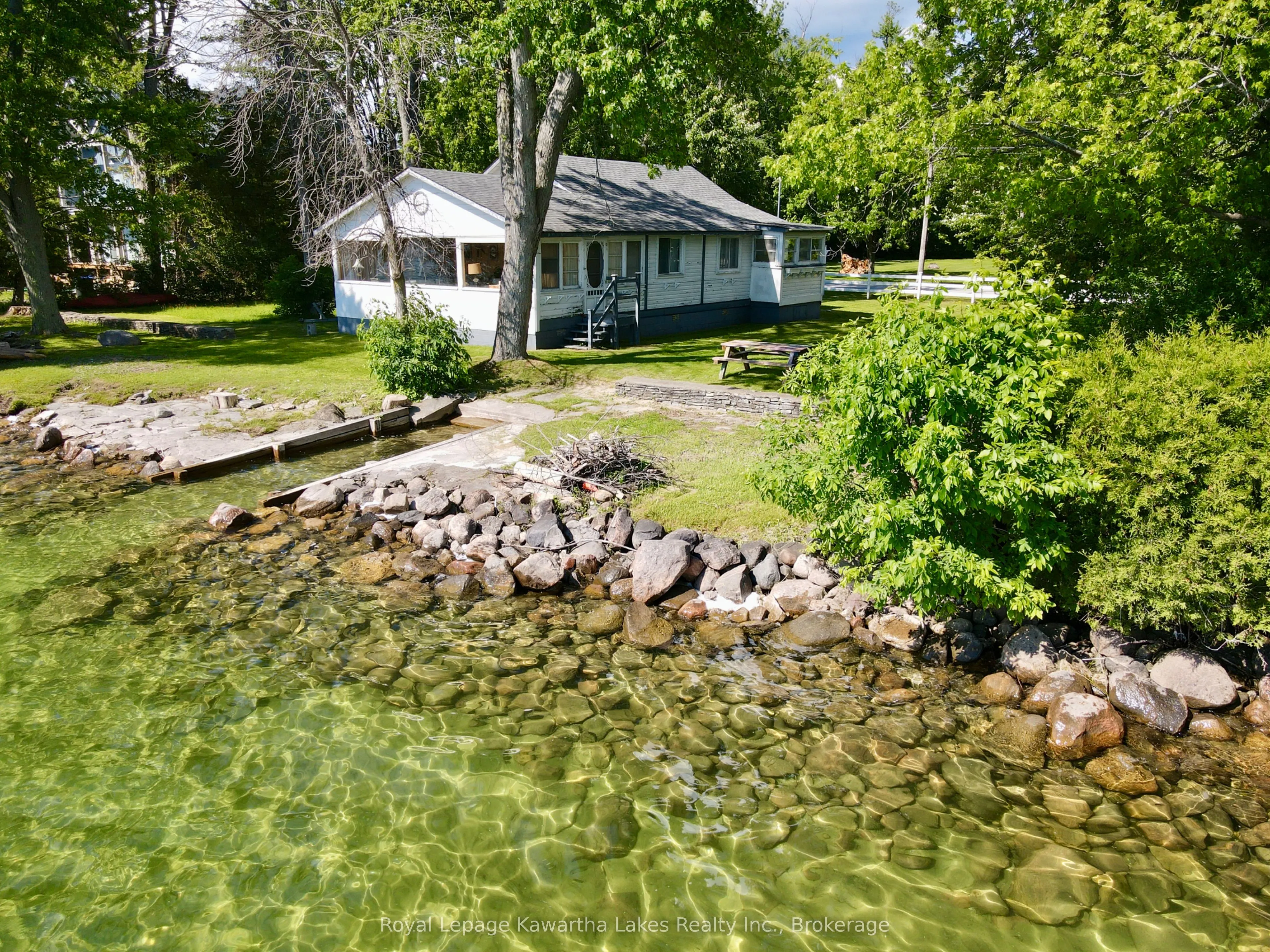 2636+ Lakeshore Drive