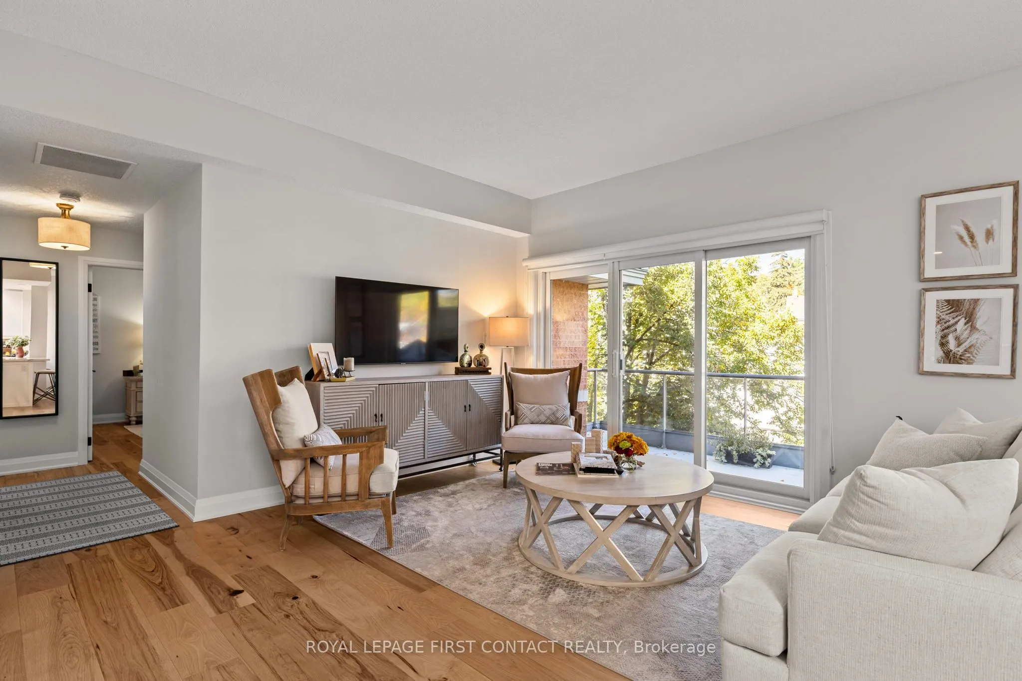21 Kempenfelt Drive #308