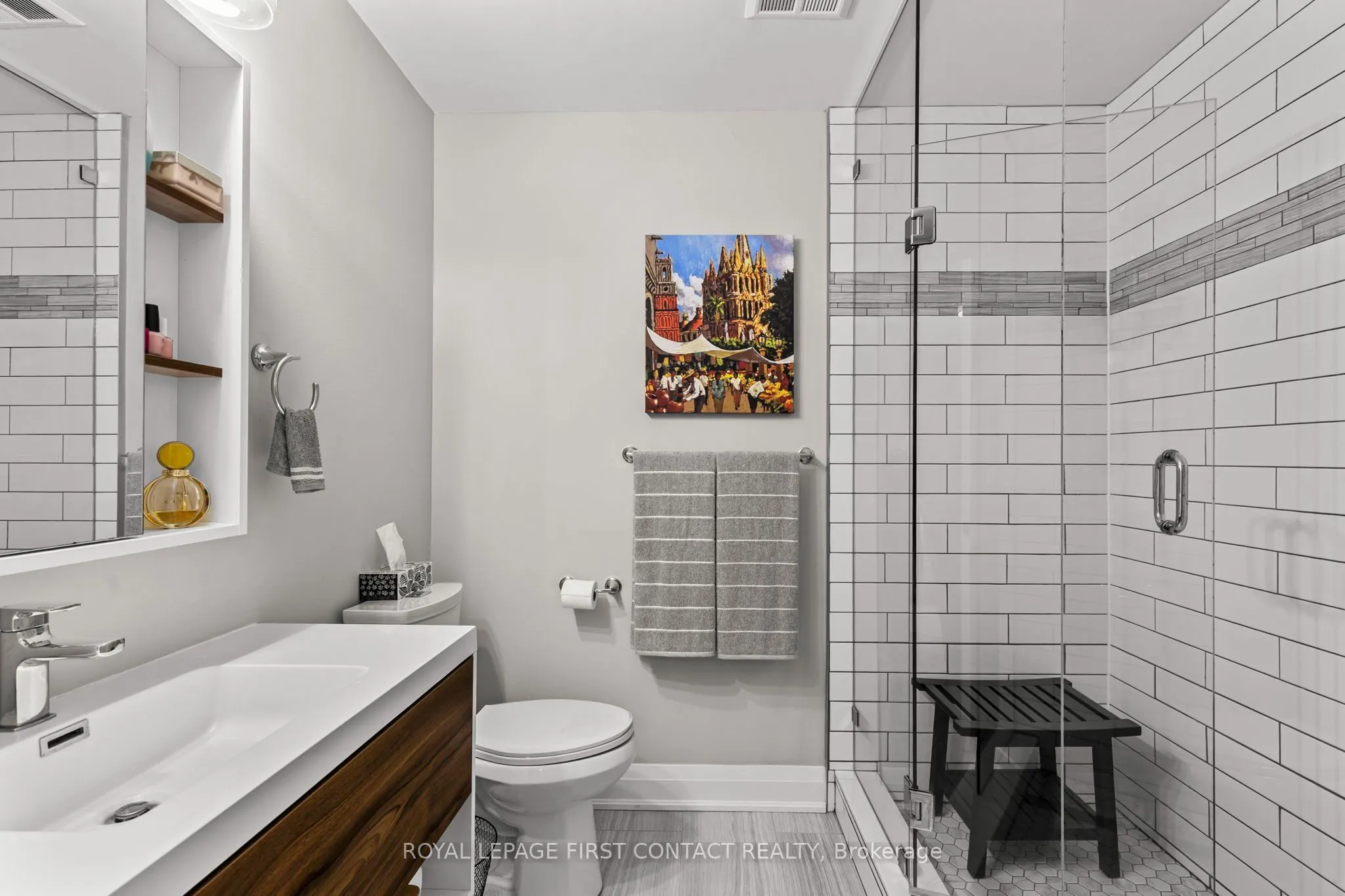 21 Kempenfelt Drive #308