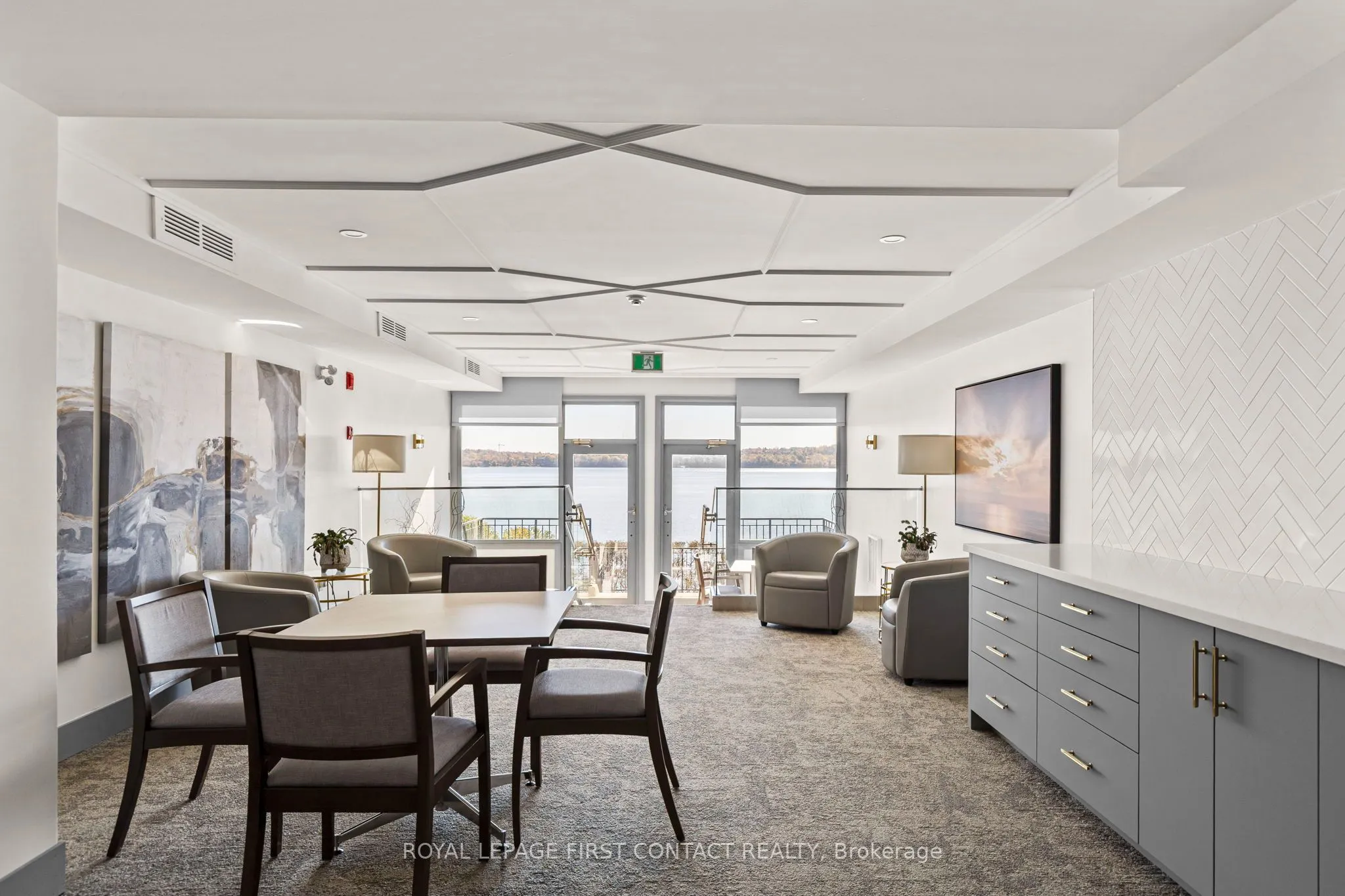 21 Kempenfelt Drive #308