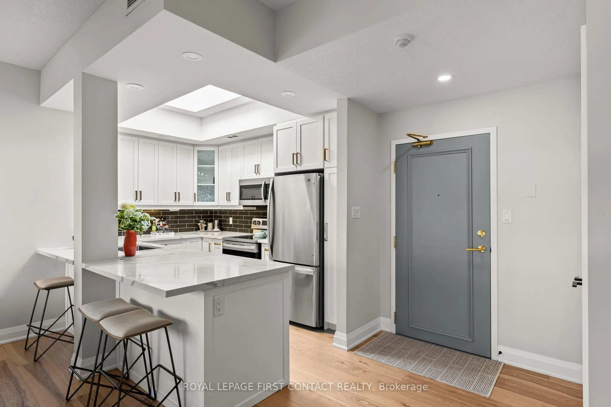 21 Kempenfelt Drive #308