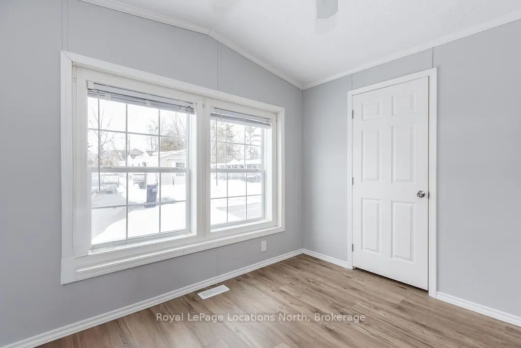 89 GEORGIAN GLEN Drive
