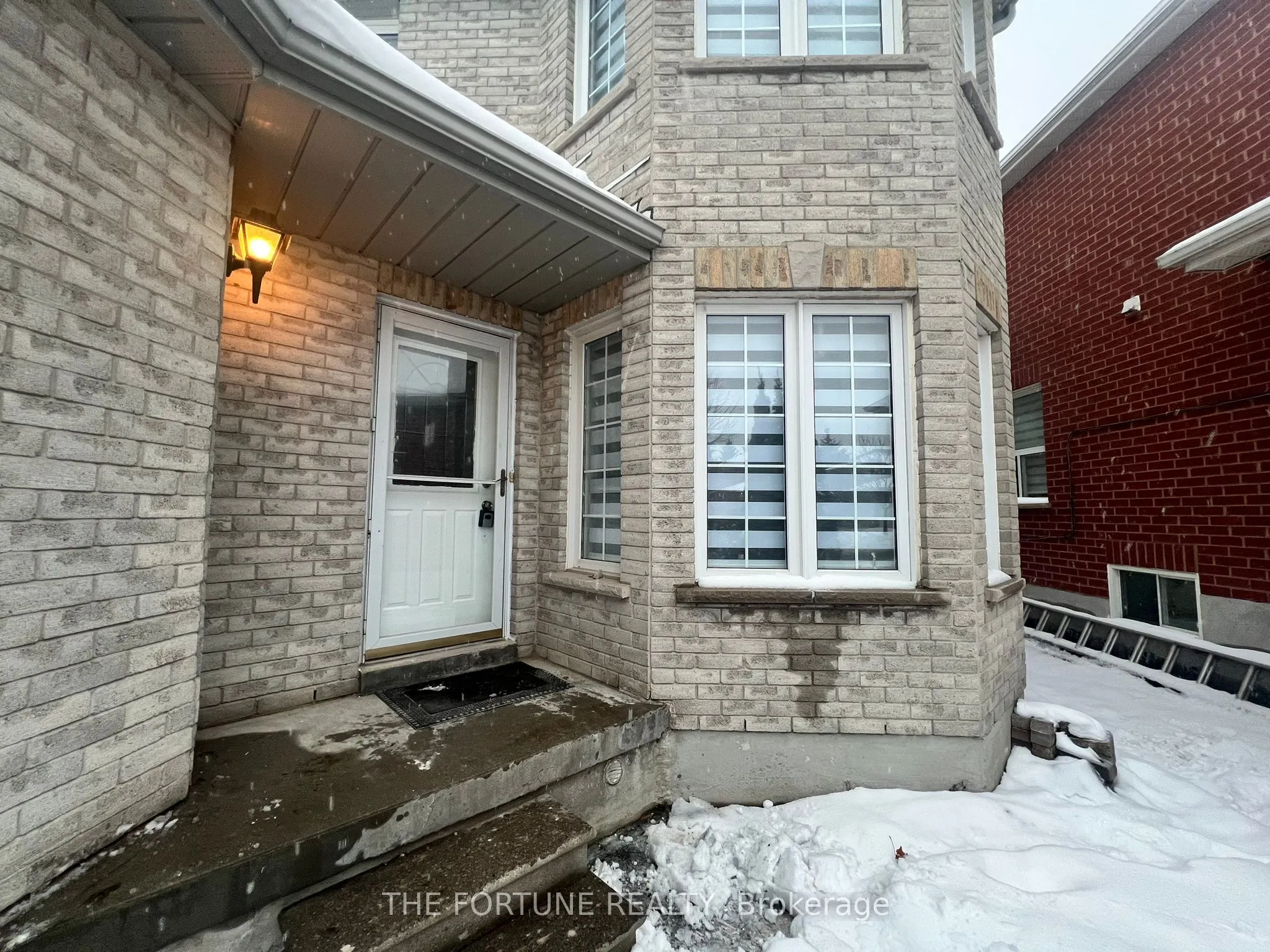 20 Grace Crescent