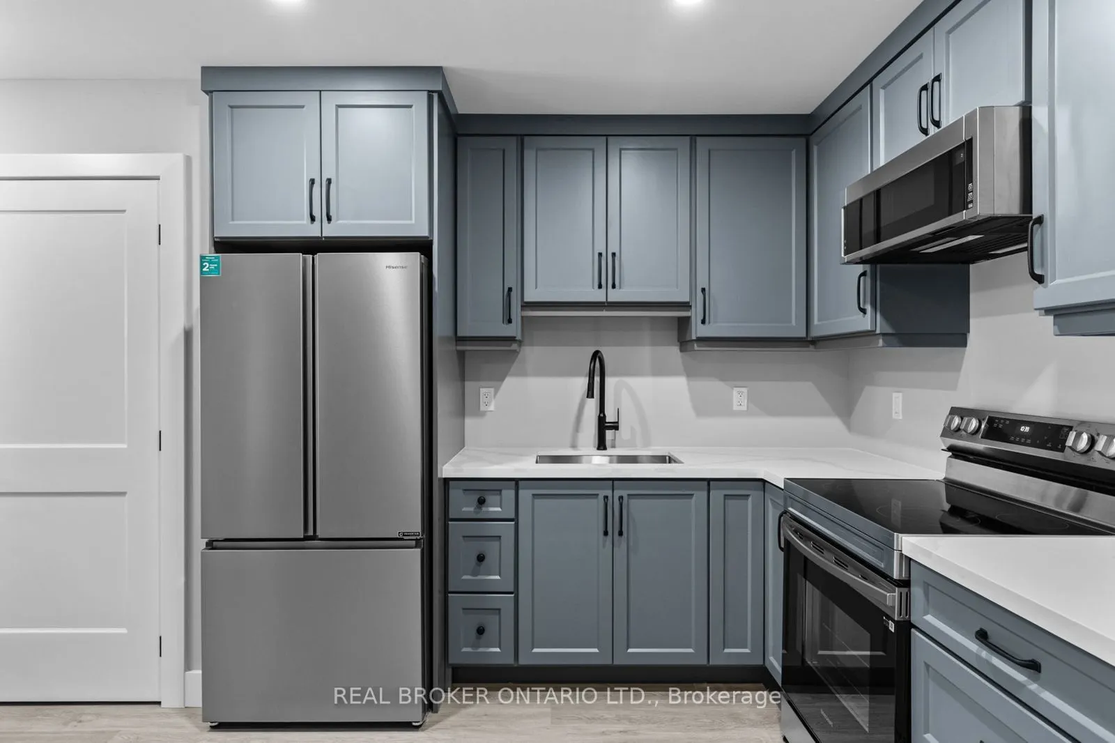 47 Creighton Street S #1