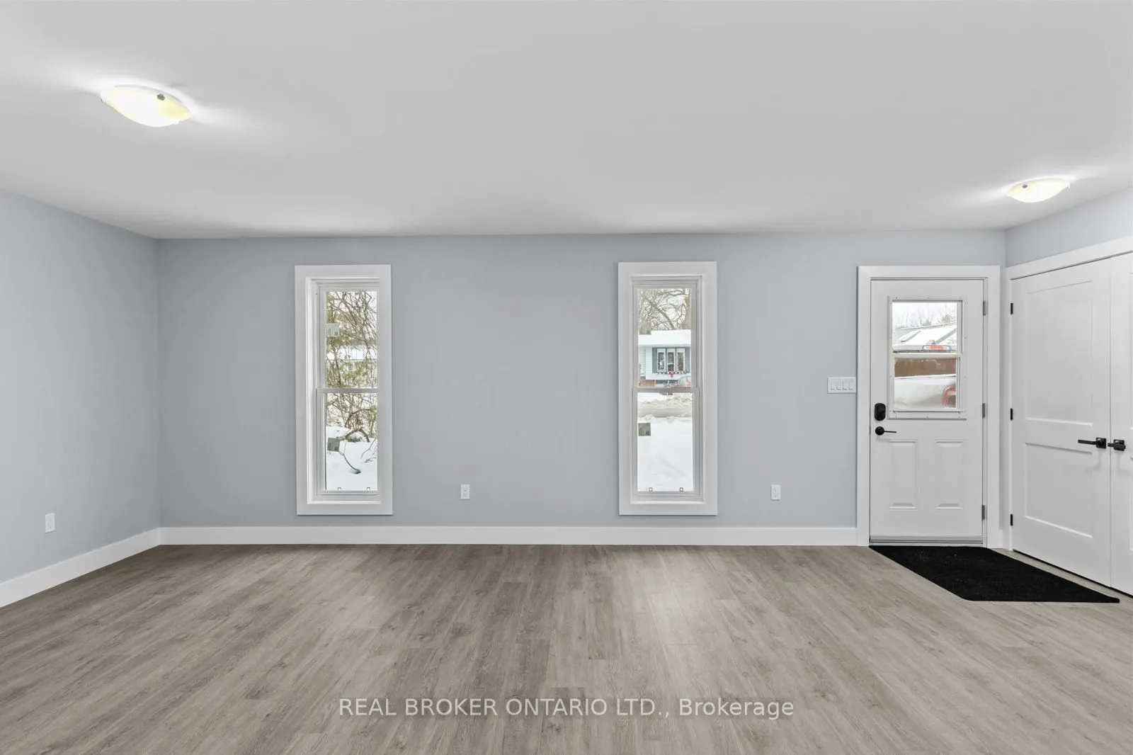 47 Creighton Street S #1