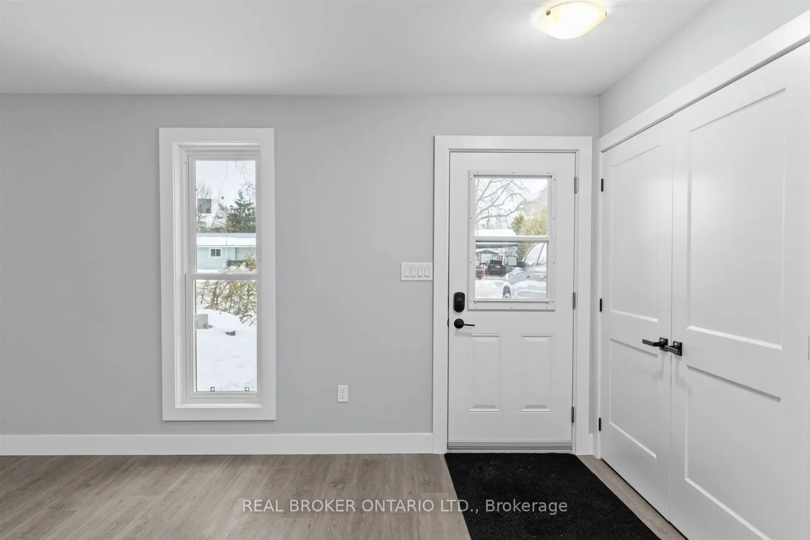 47 Creighton Street S #1