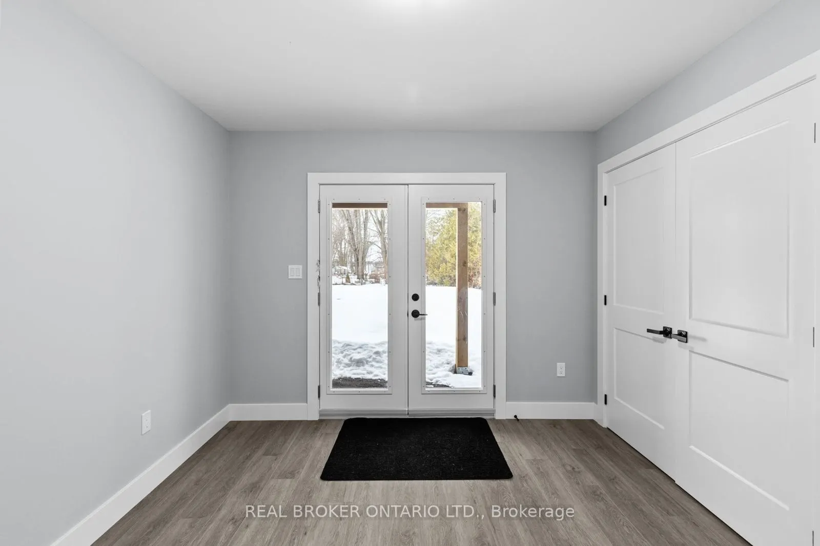 47 Creighton Street S #1