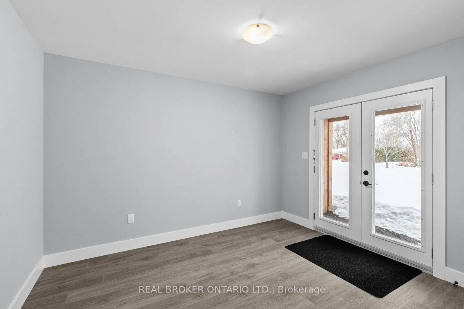 47 Creighton Street S #1