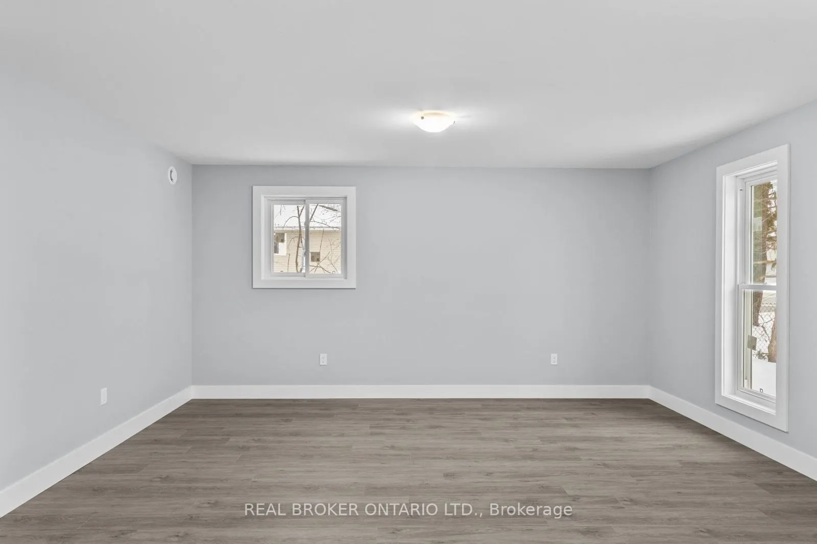 47 Creighton Street S #1