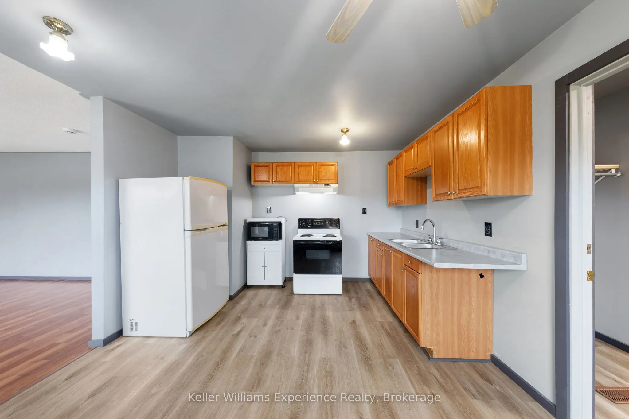 706 Simcoe Avenue