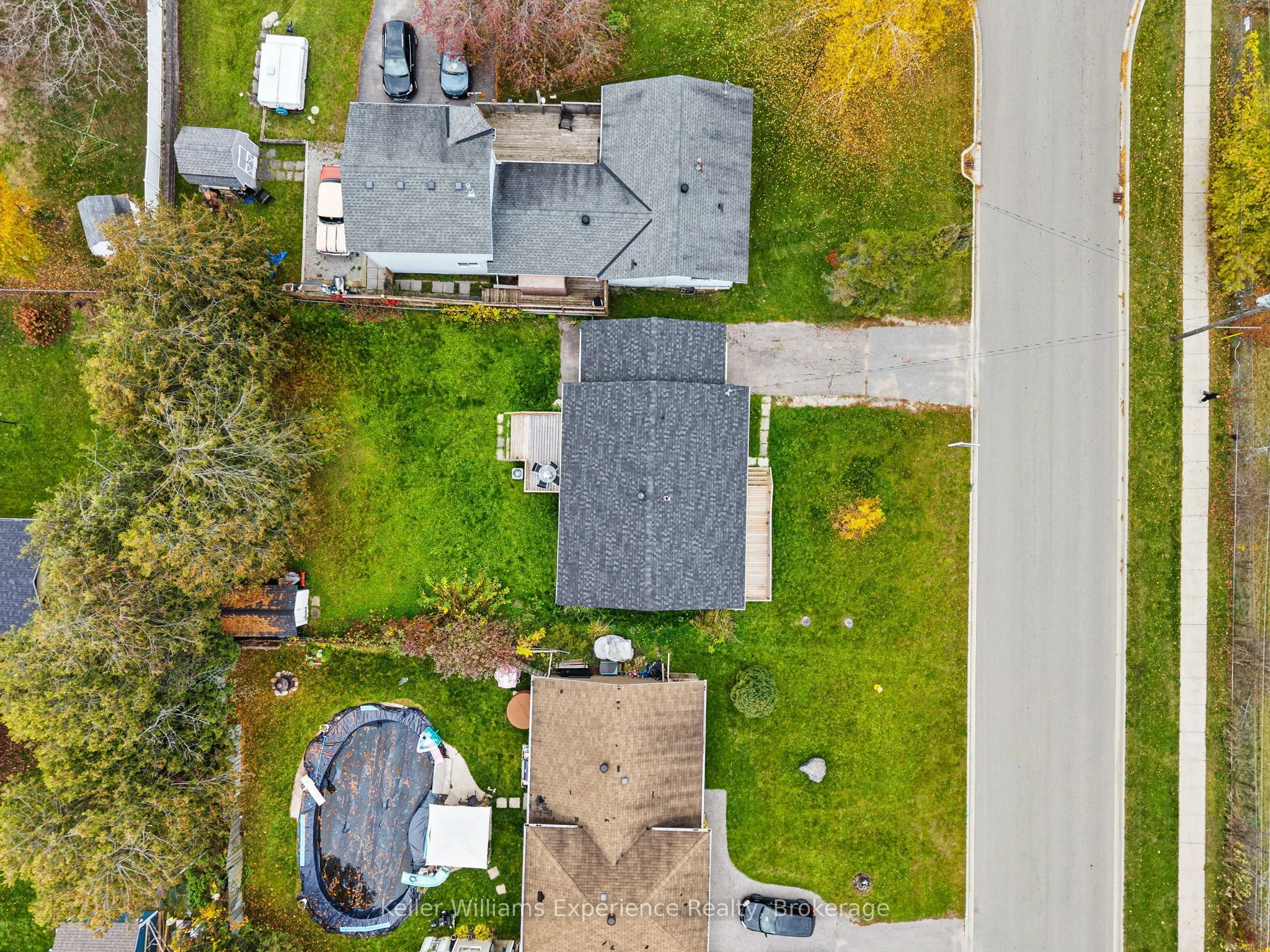 706 Simcoe Avenue