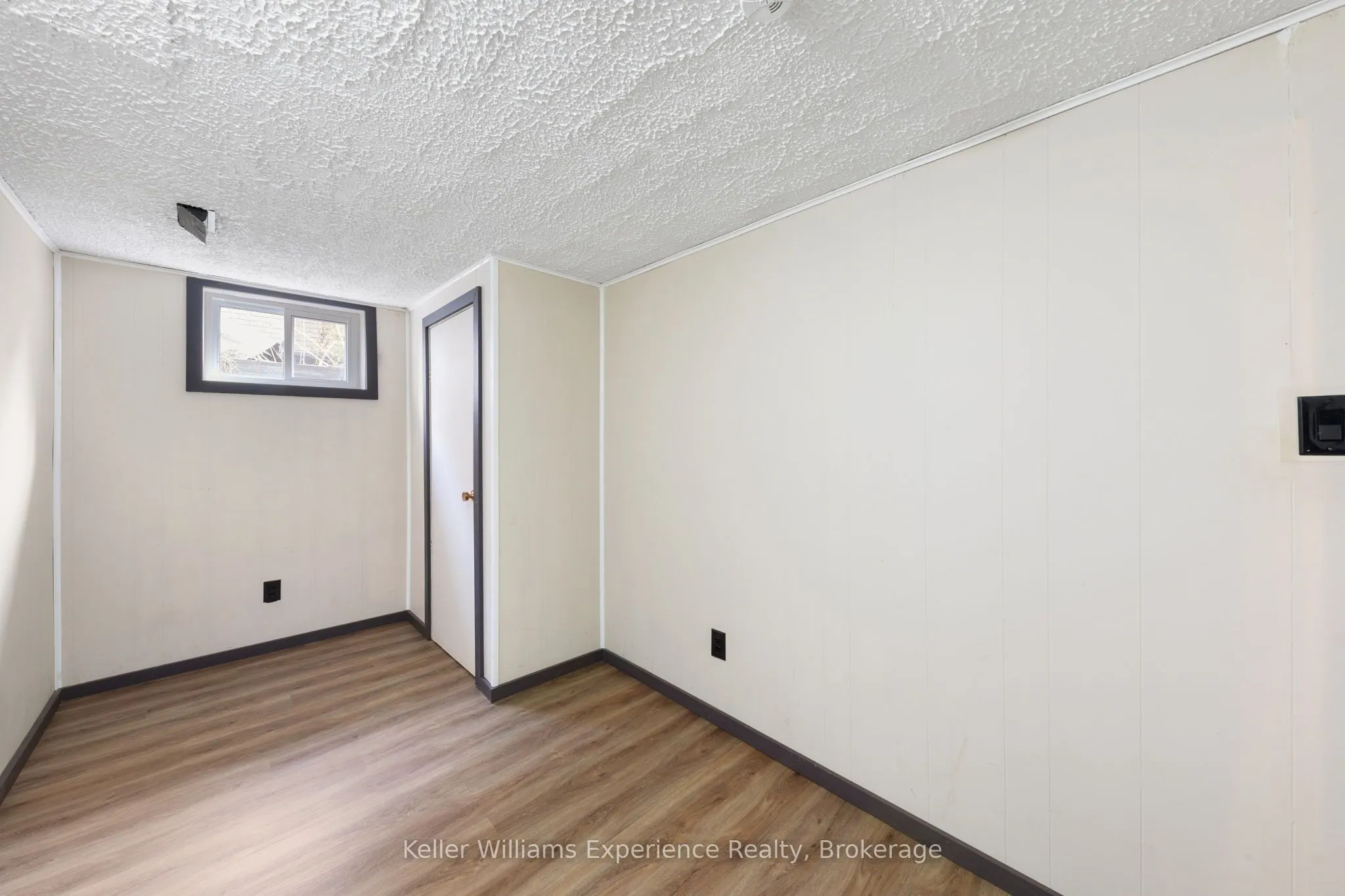 706 Simcoe Avenue